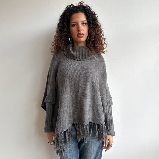 Grey long sleeve poncho - Size M