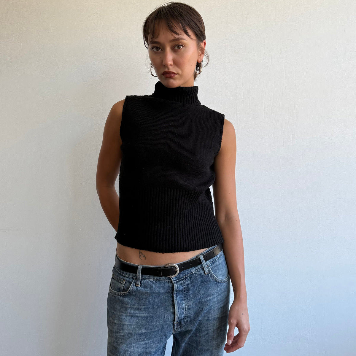 Black sleeveless knit jumper - Size S