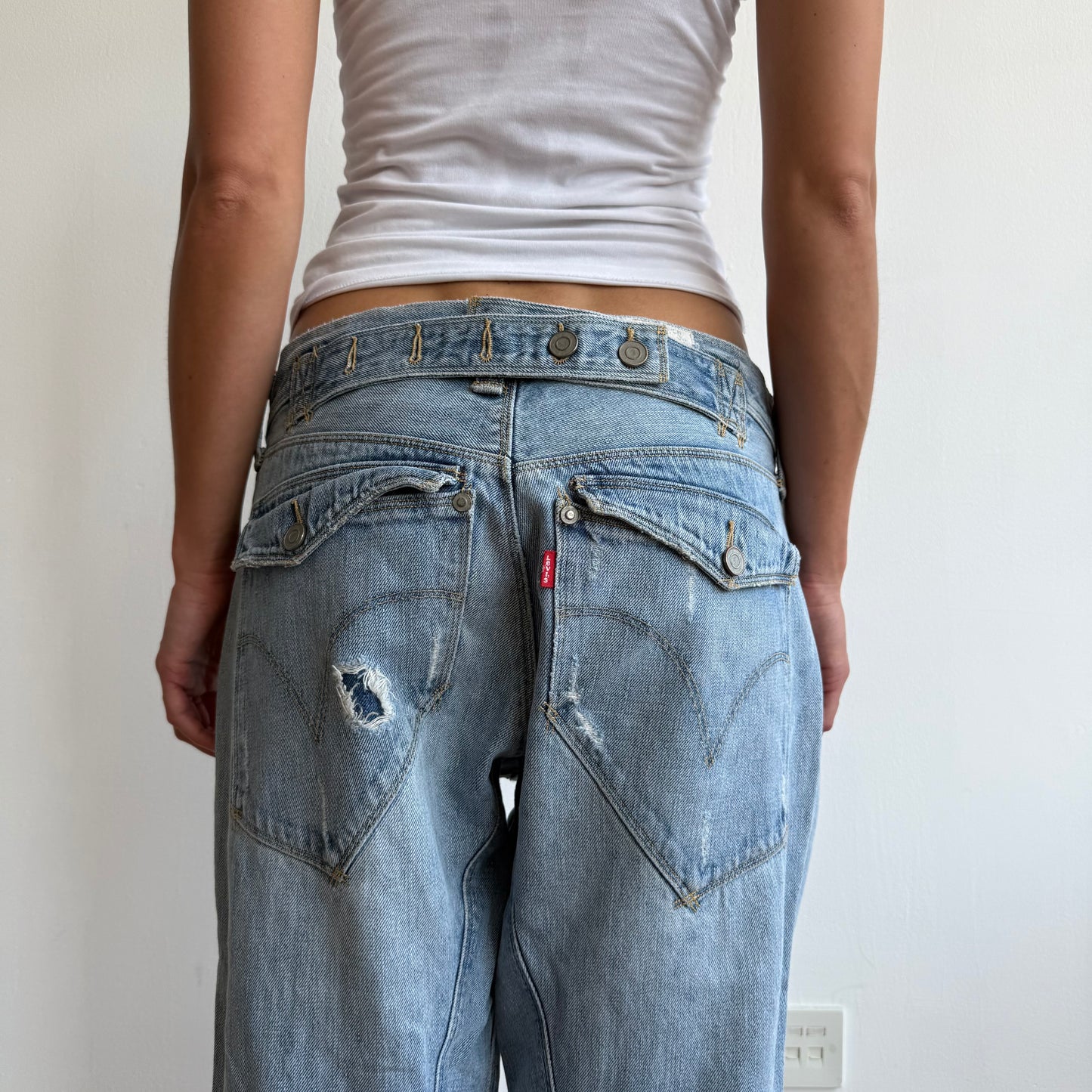 Levi’s Engineered button jeans - Size 32x34