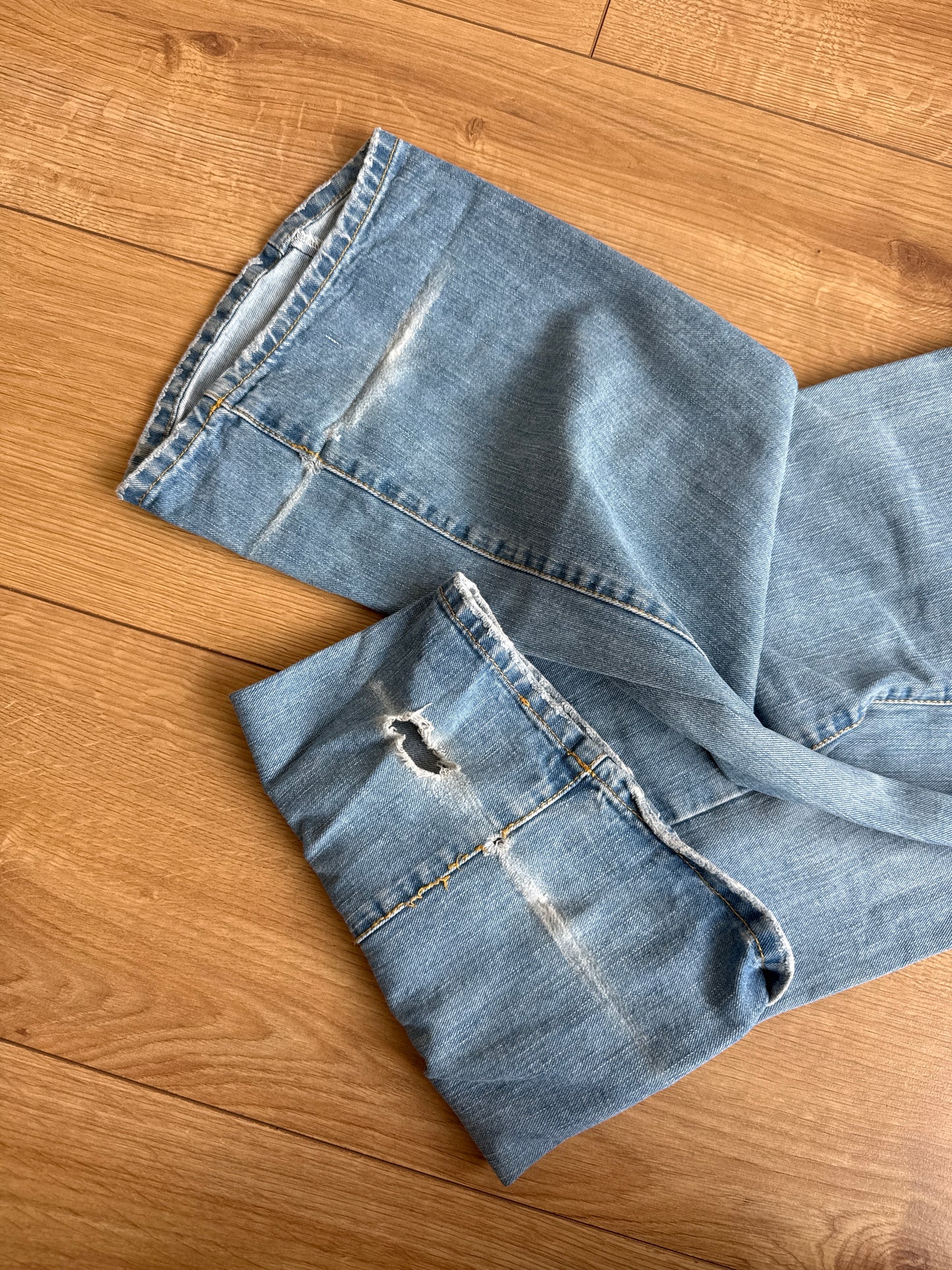 Levi’s Engineered button back jeans - Size 31x34