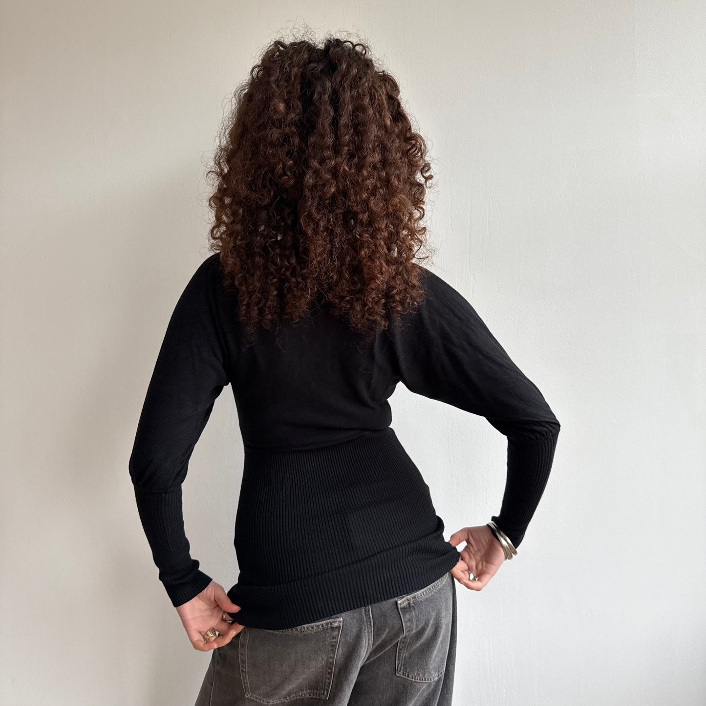 Black slouchy cinched jumper - Size XS + S