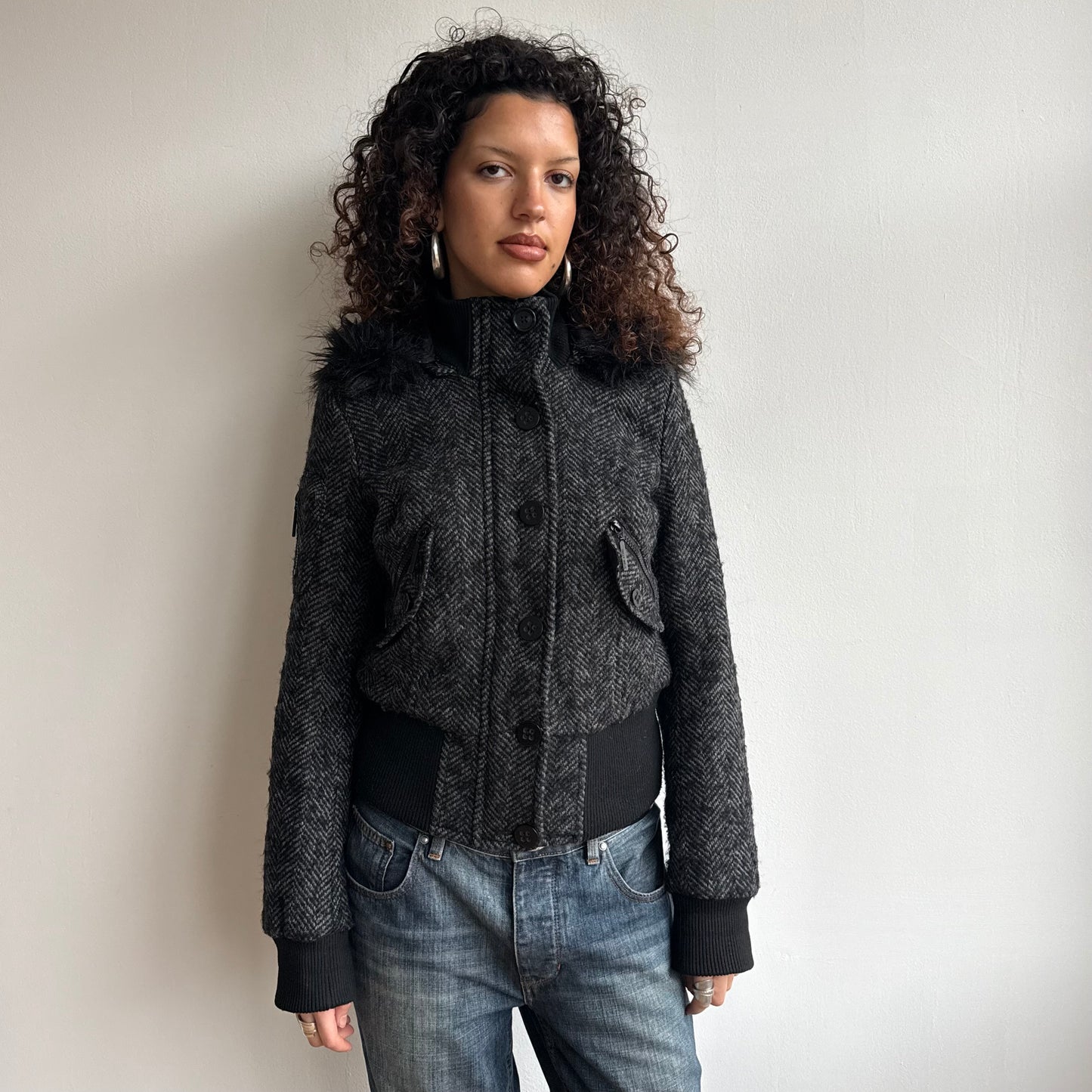 Black faux fur hood bomber - Size M