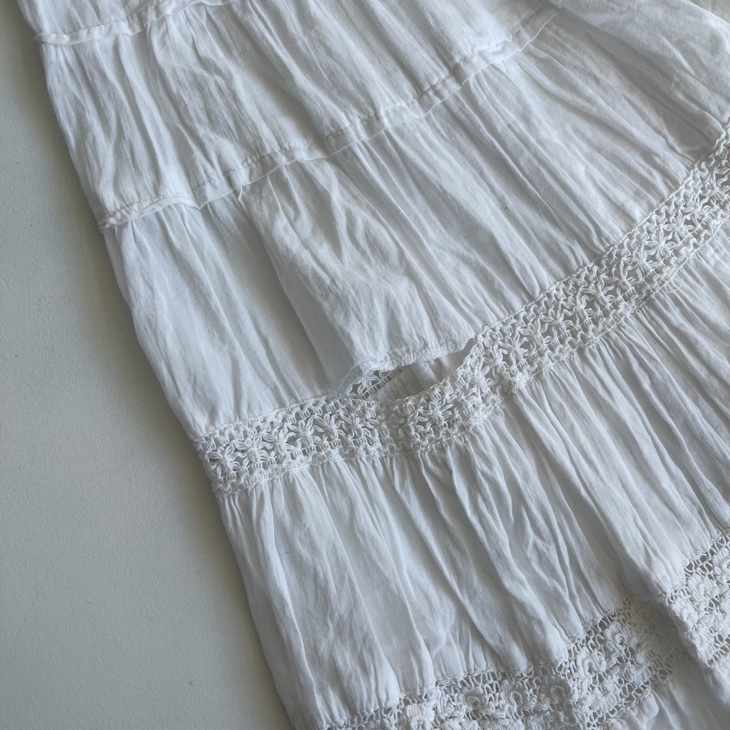 White broderie midi skirt - Size S/M