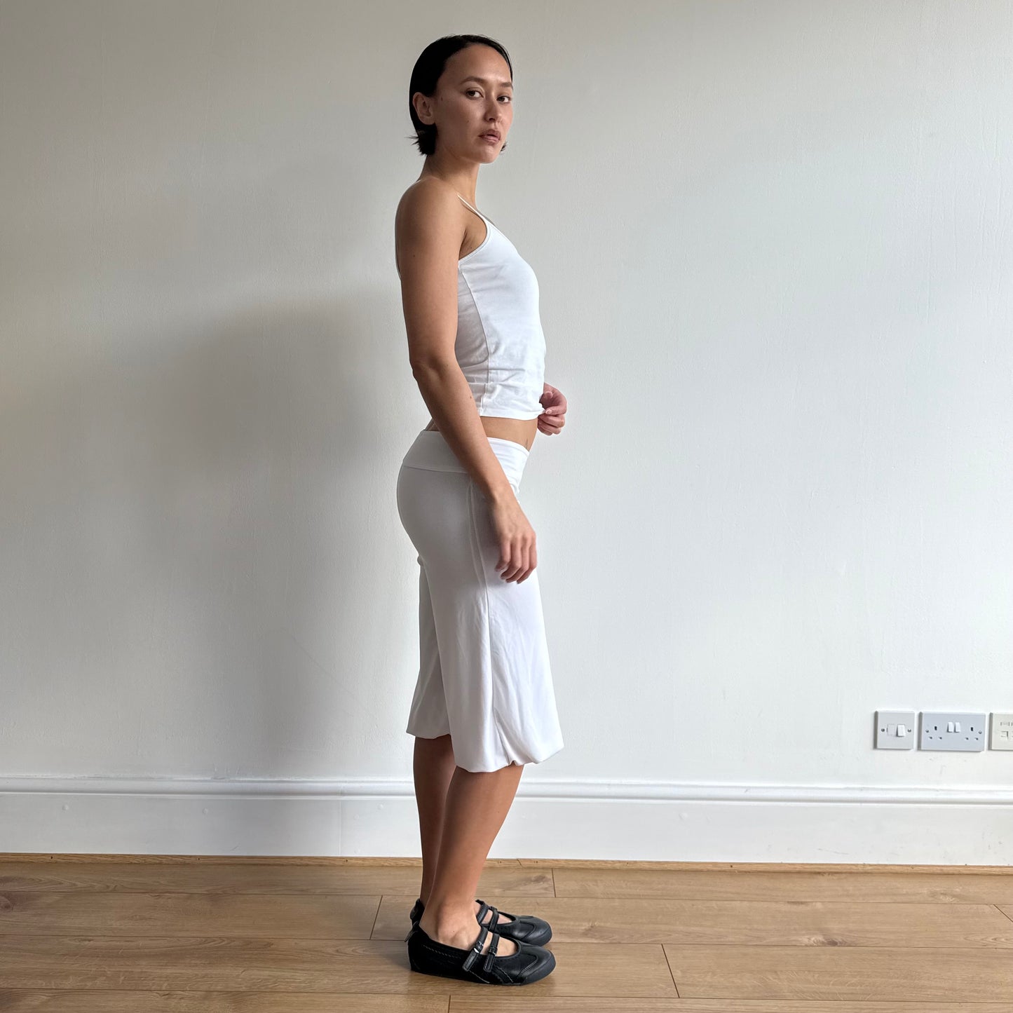White harem bubble capris - Size M