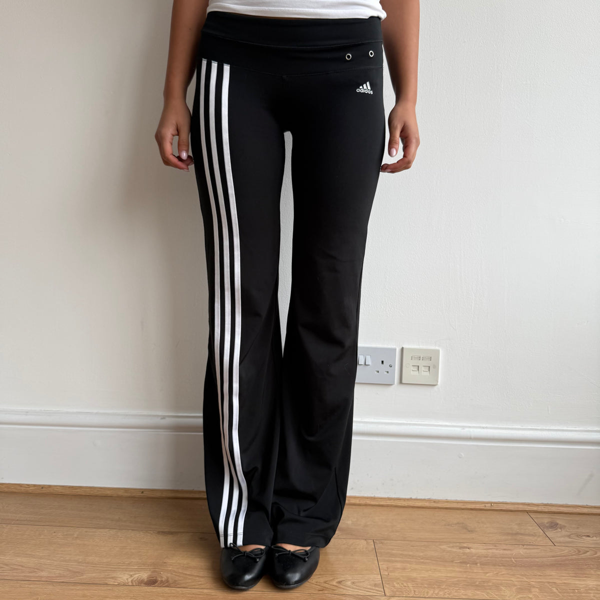 Adidas black 3-stripe yoga pants - Size XS/S