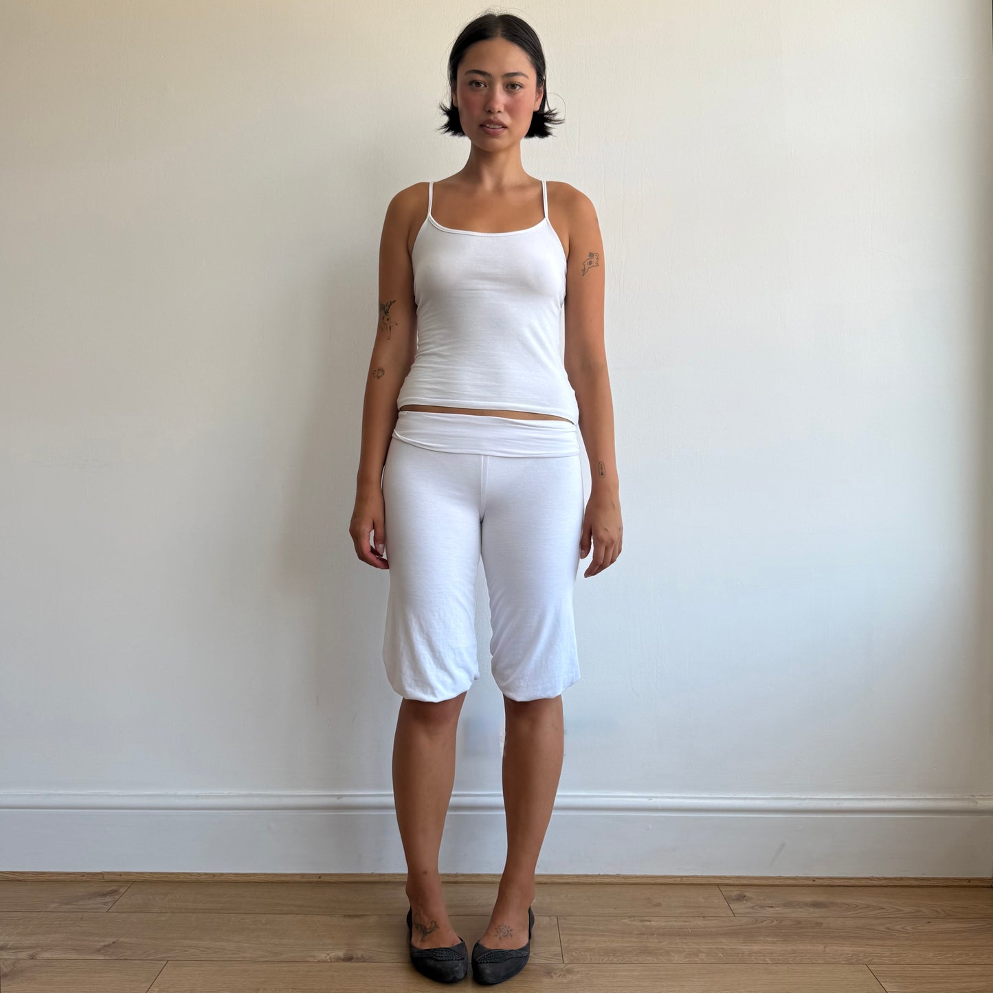 White harem bubble capris - Size XXS/XS