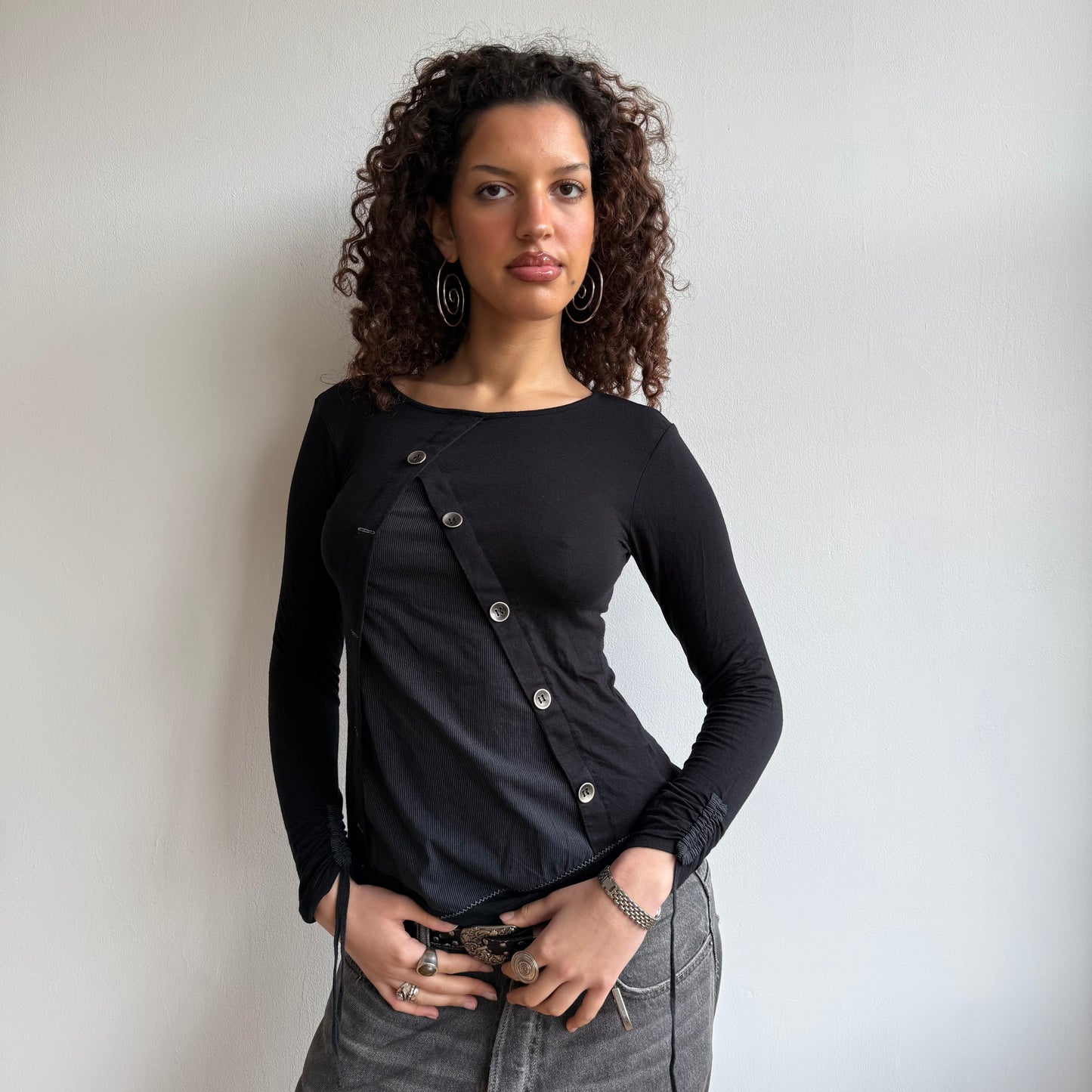Asymmetric button top - Size S