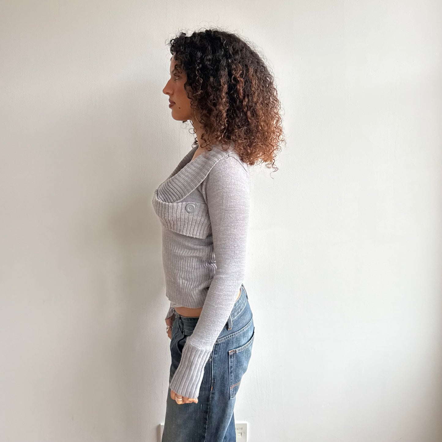 Grey button v-neck knit - Size S + M