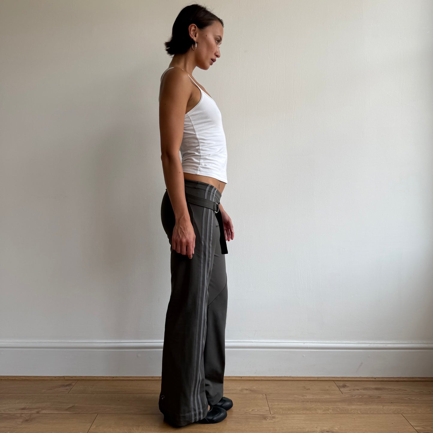 Khaki belt Adidas yoga pants - Size S-M