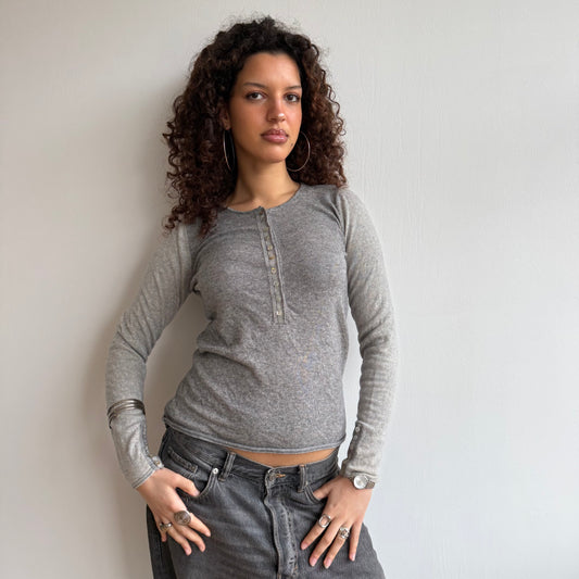 Grey long sleeve knit - Size S