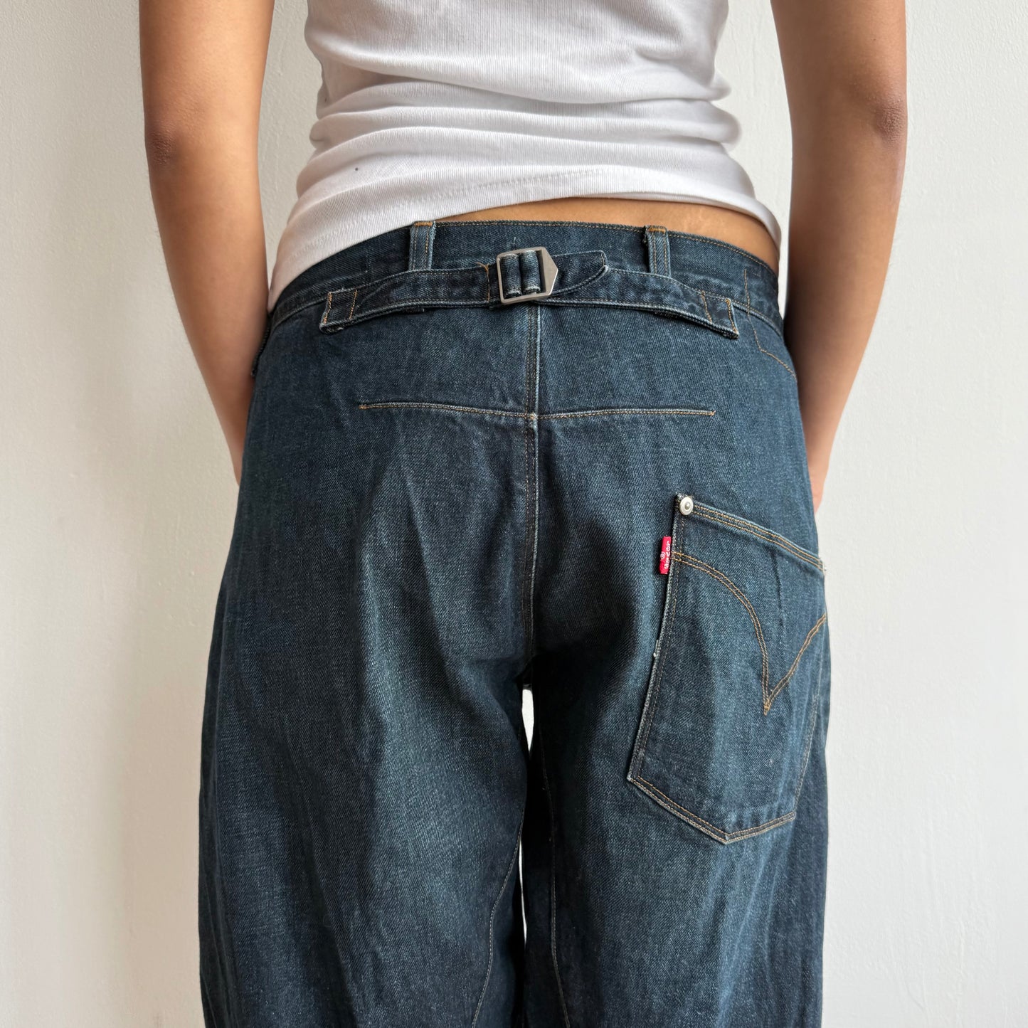 Levi’s Engineered cinch jeans - Size 32/34”