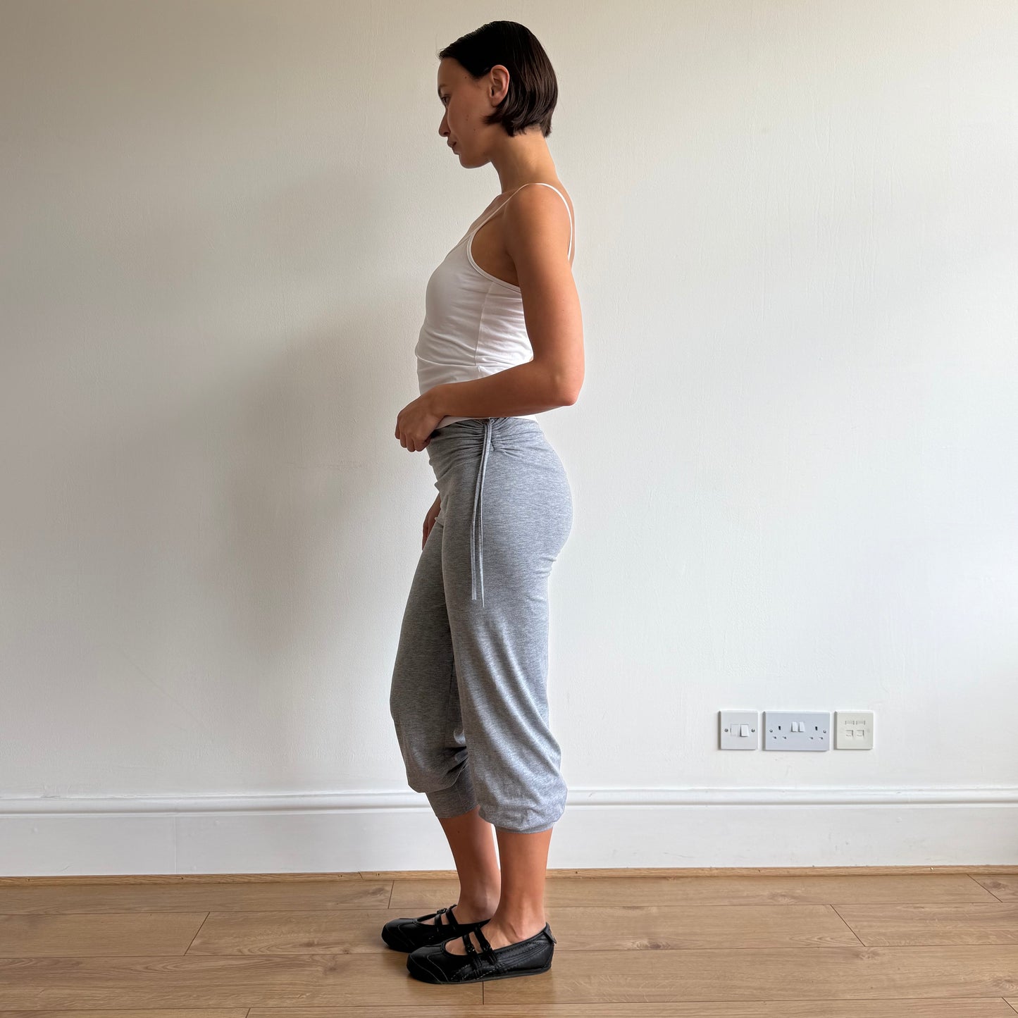 Grey harem ruched capris - Size S