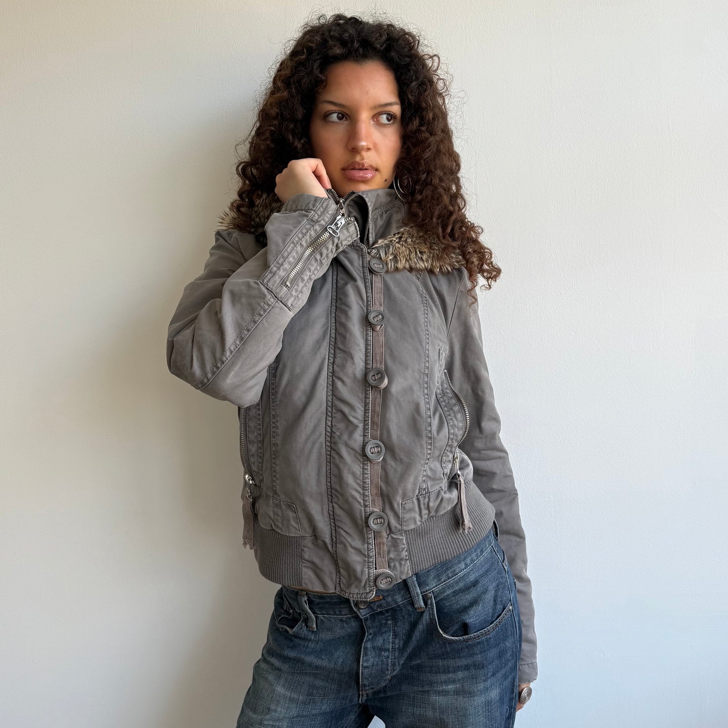 Grey fur hood cargo bomber jacket - Size S/M