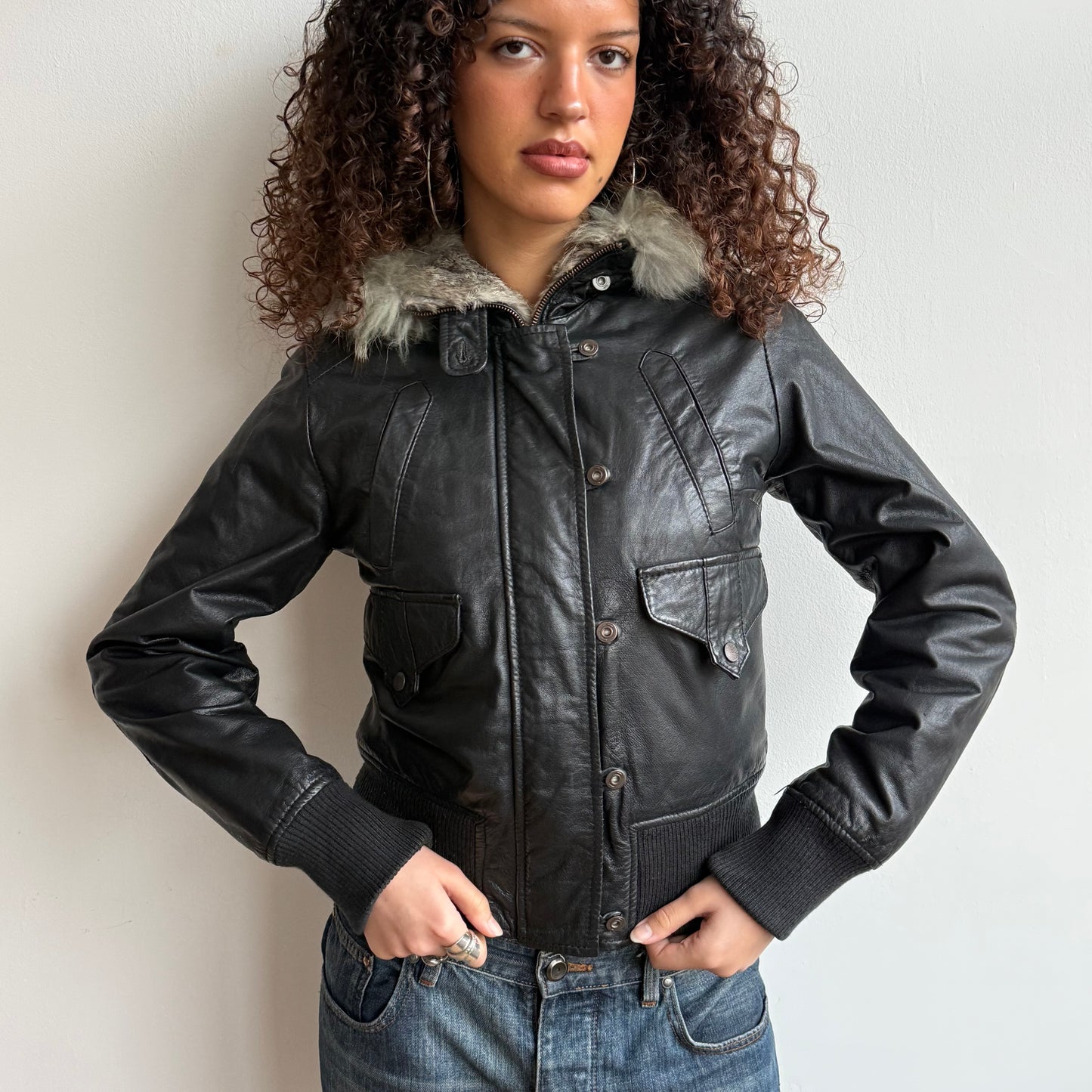 Black leather fur hood bomber - Size S