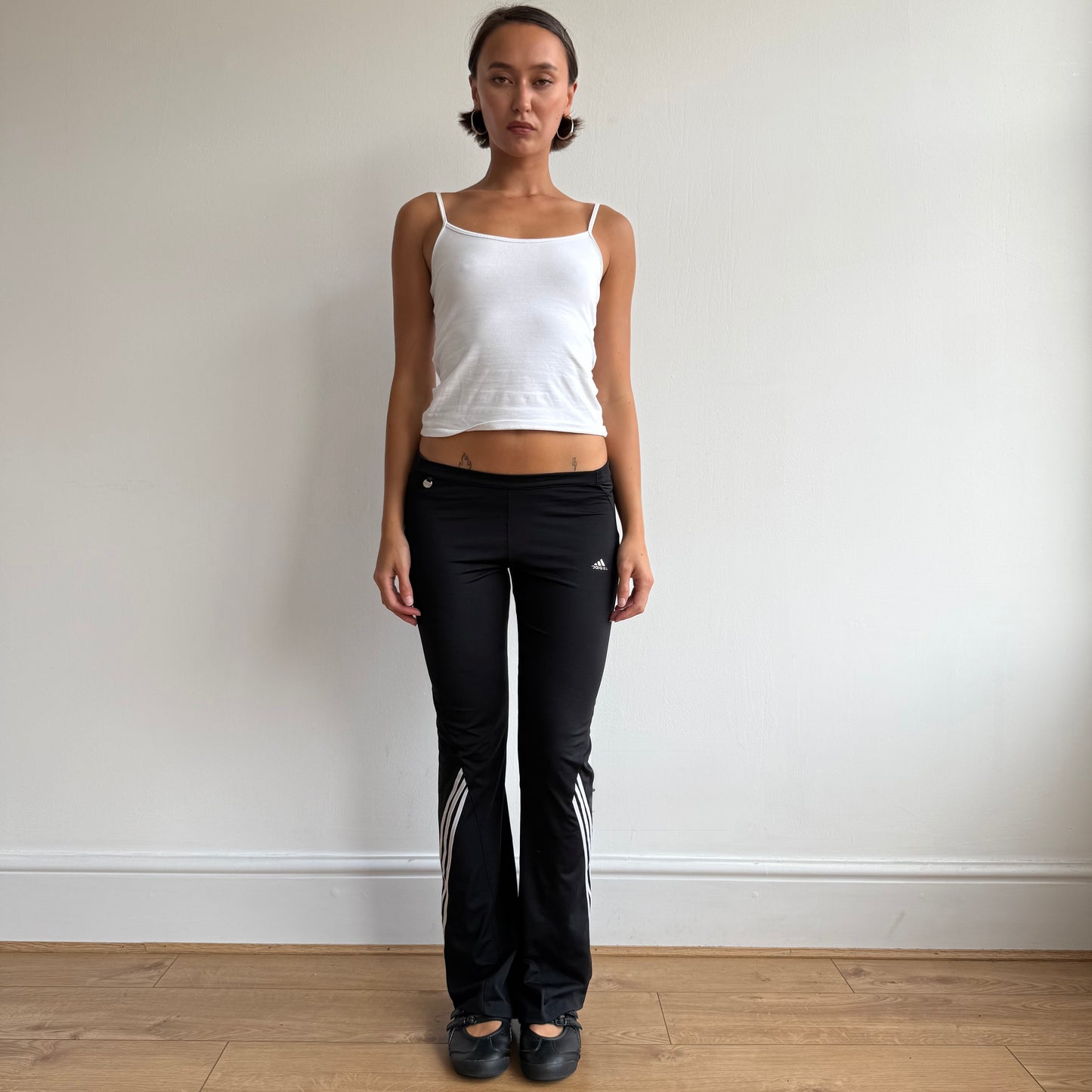 Black Adidas 3-stripe flared yoga pants - Size S