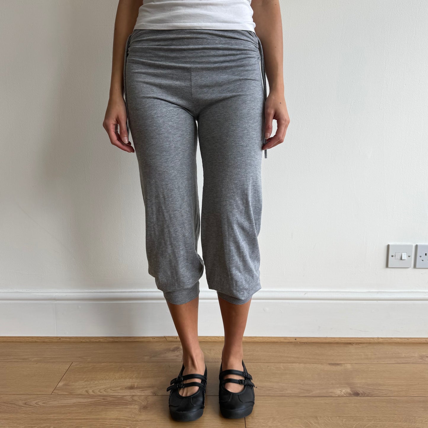 Grey harem ruched capris - Size S