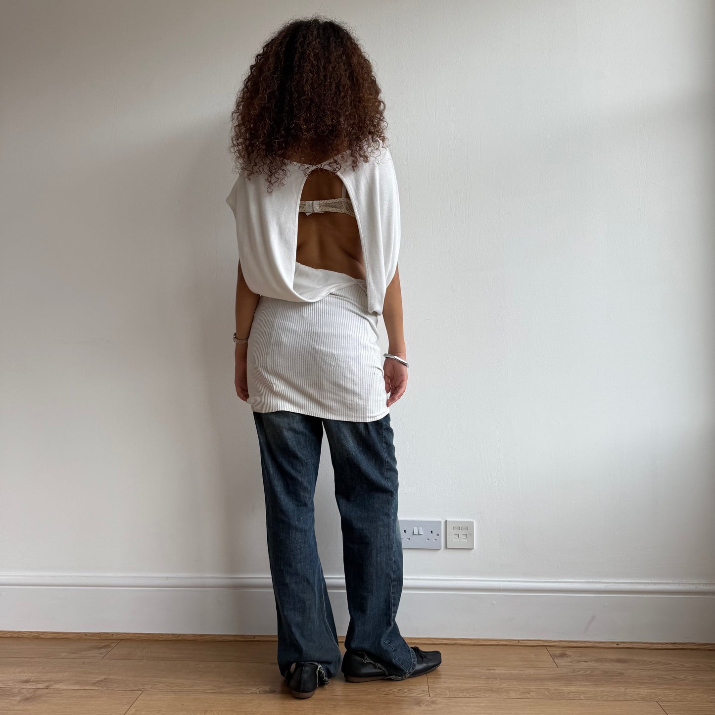 White open back knit - Size L