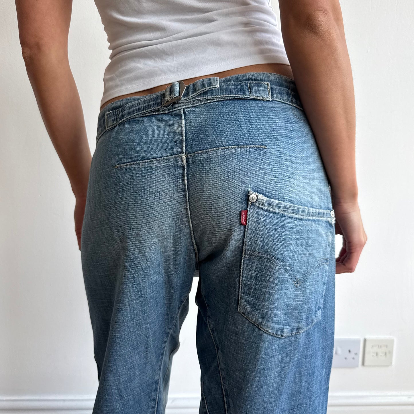 Levi’s Engineered cinch jeans - Size 32x32