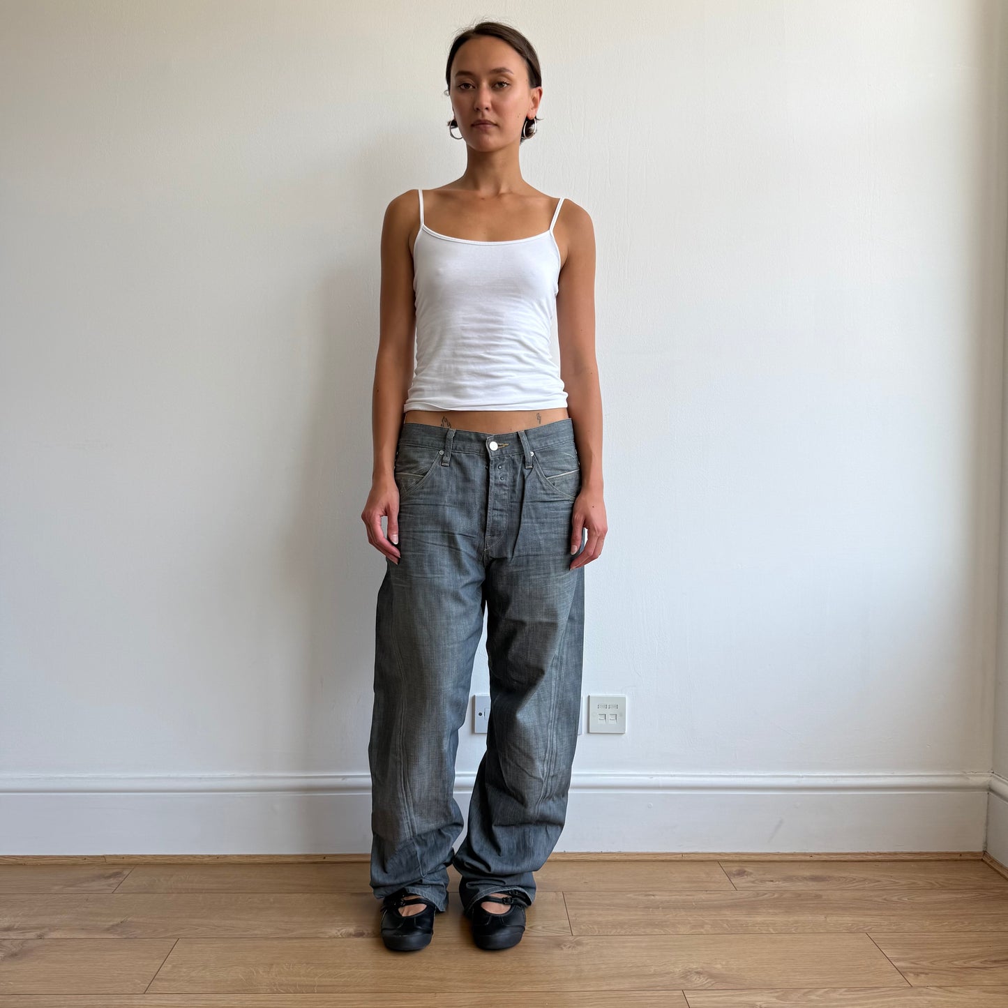 Levi’s Engineered grey cinch back jeans - Size 33x34