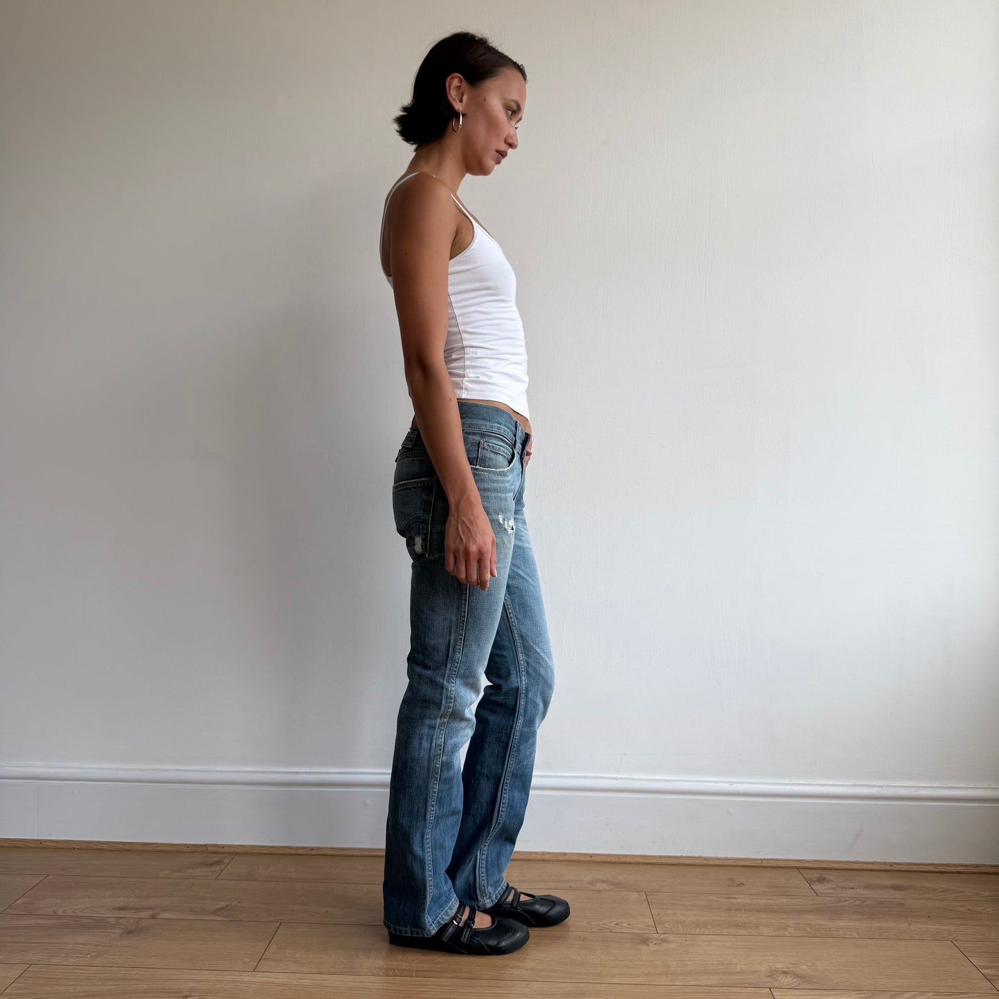 Levi’s cinch back jeans - Size