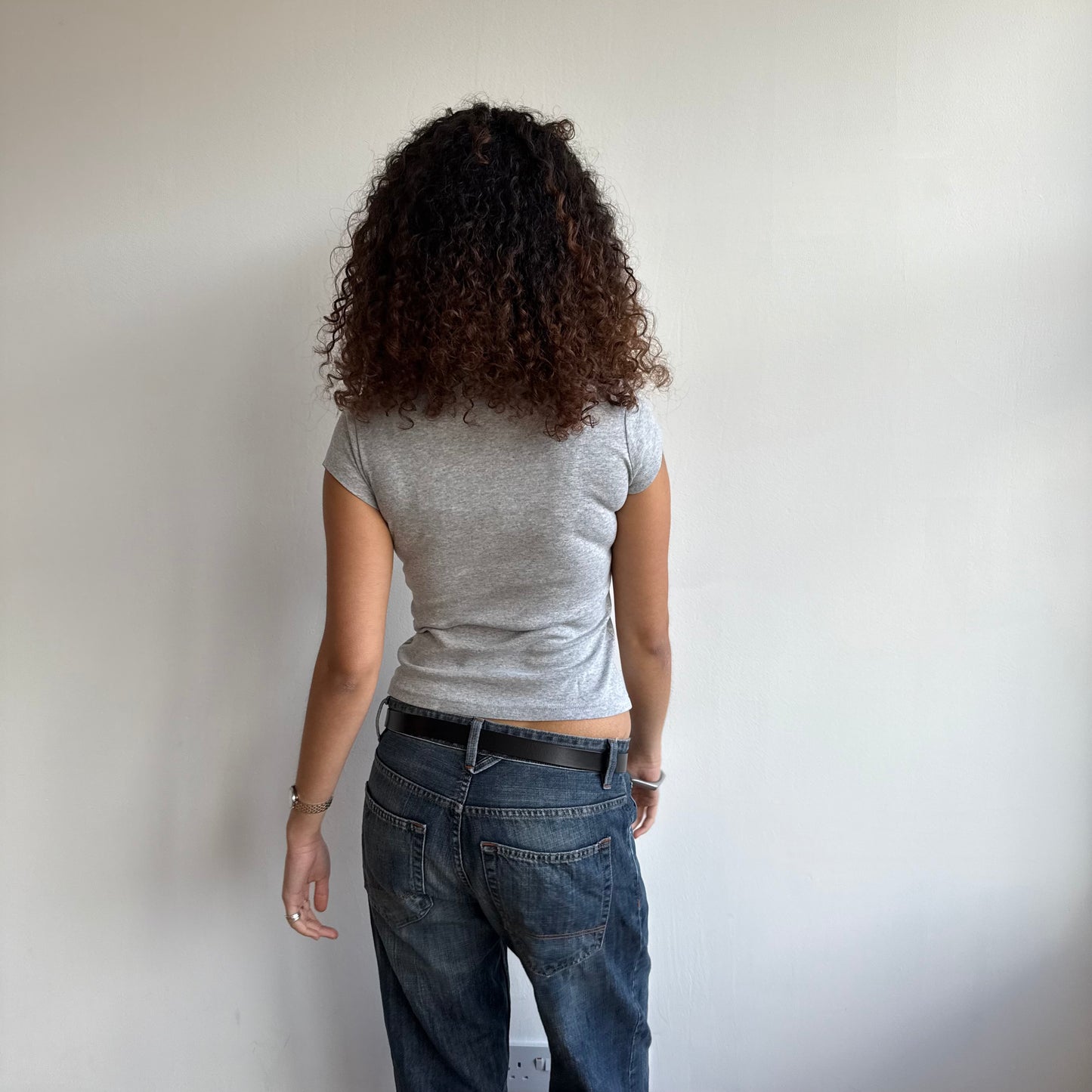 Grey graphic baby tee - Size S