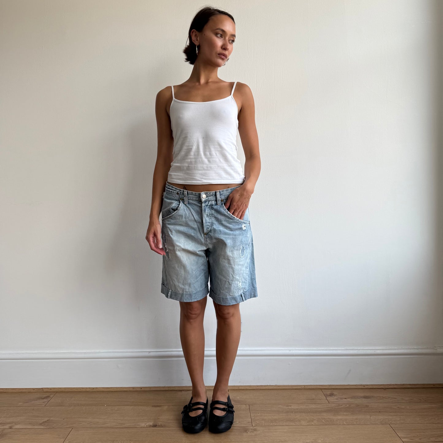 Levi’s Engineered cinch jorts - Size S
