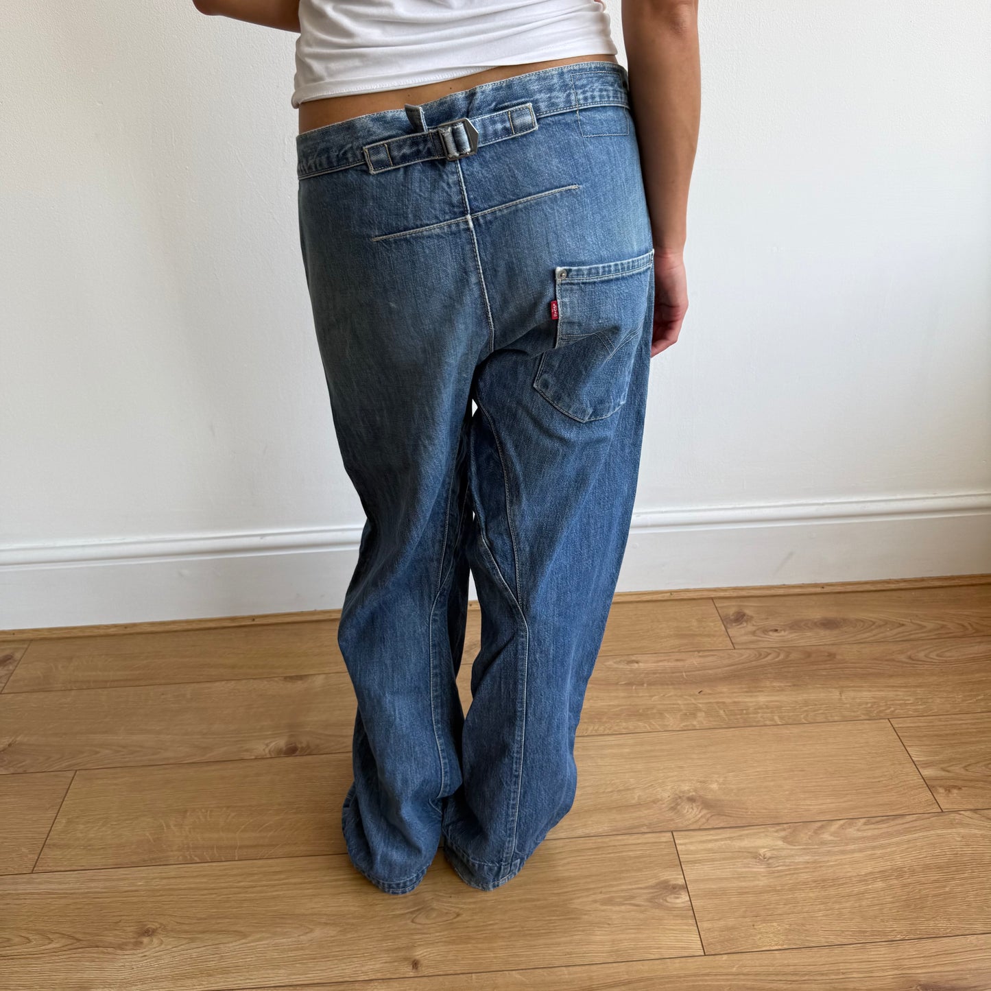 Levi’s Engineered cinch back jeans - Size 34x34