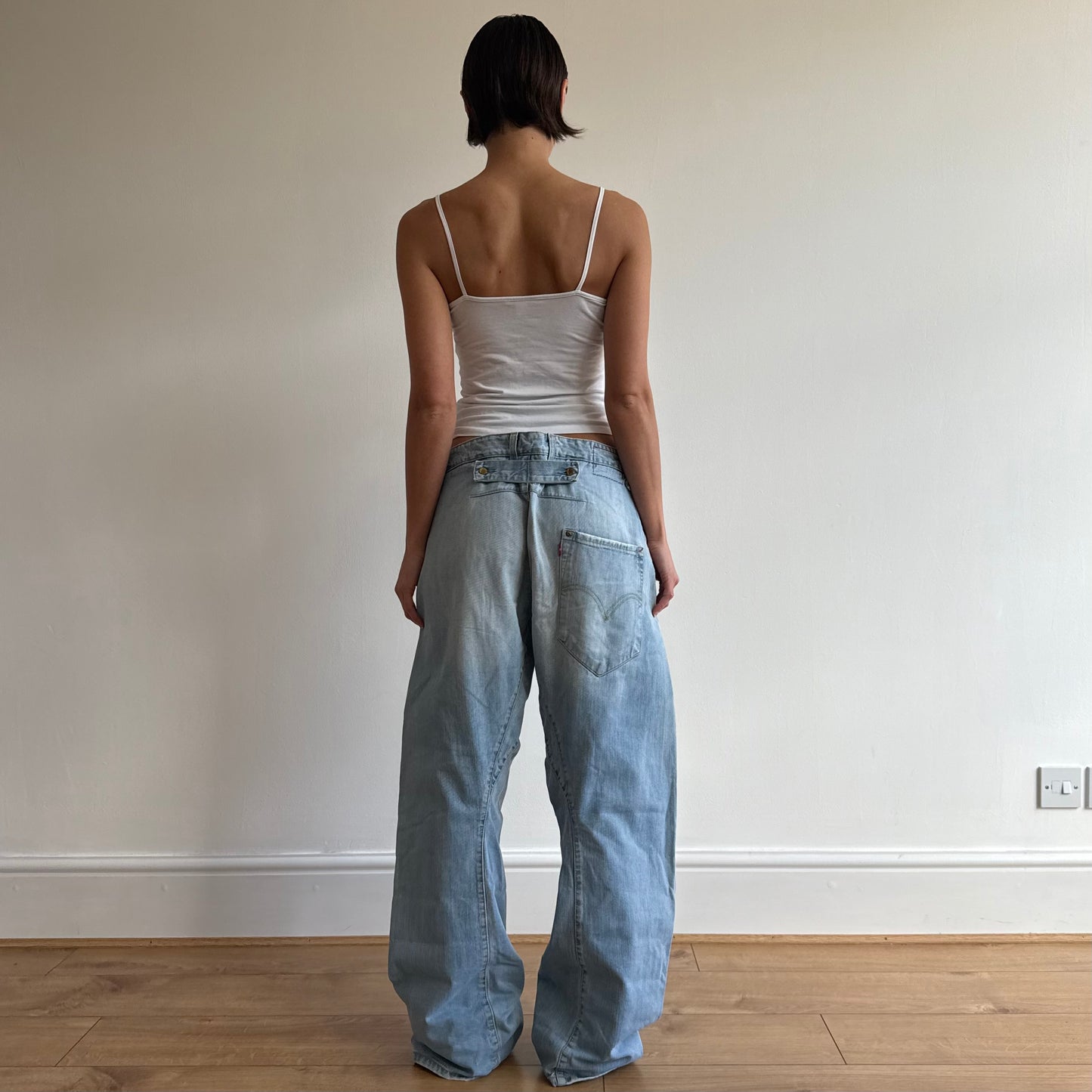 Levi’s Engineered button back jeans - Size 36x34