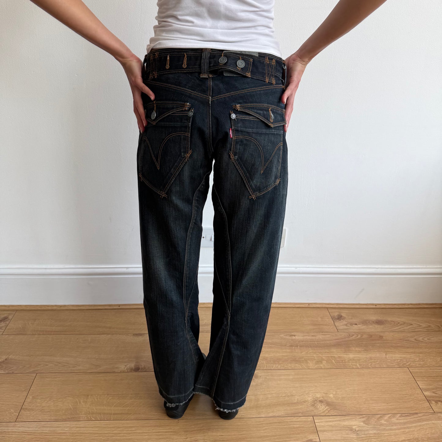 Levi’s Engineered button jeans - Size 29x34