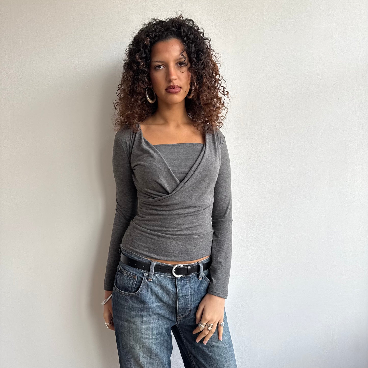 Charcoal grey keyhole top - Size S