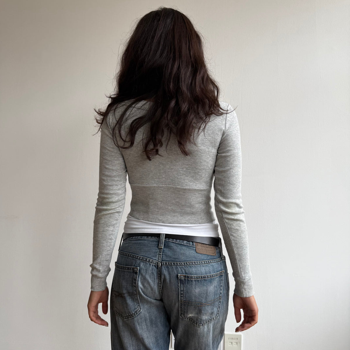 Grey cropped button cardi - Size S