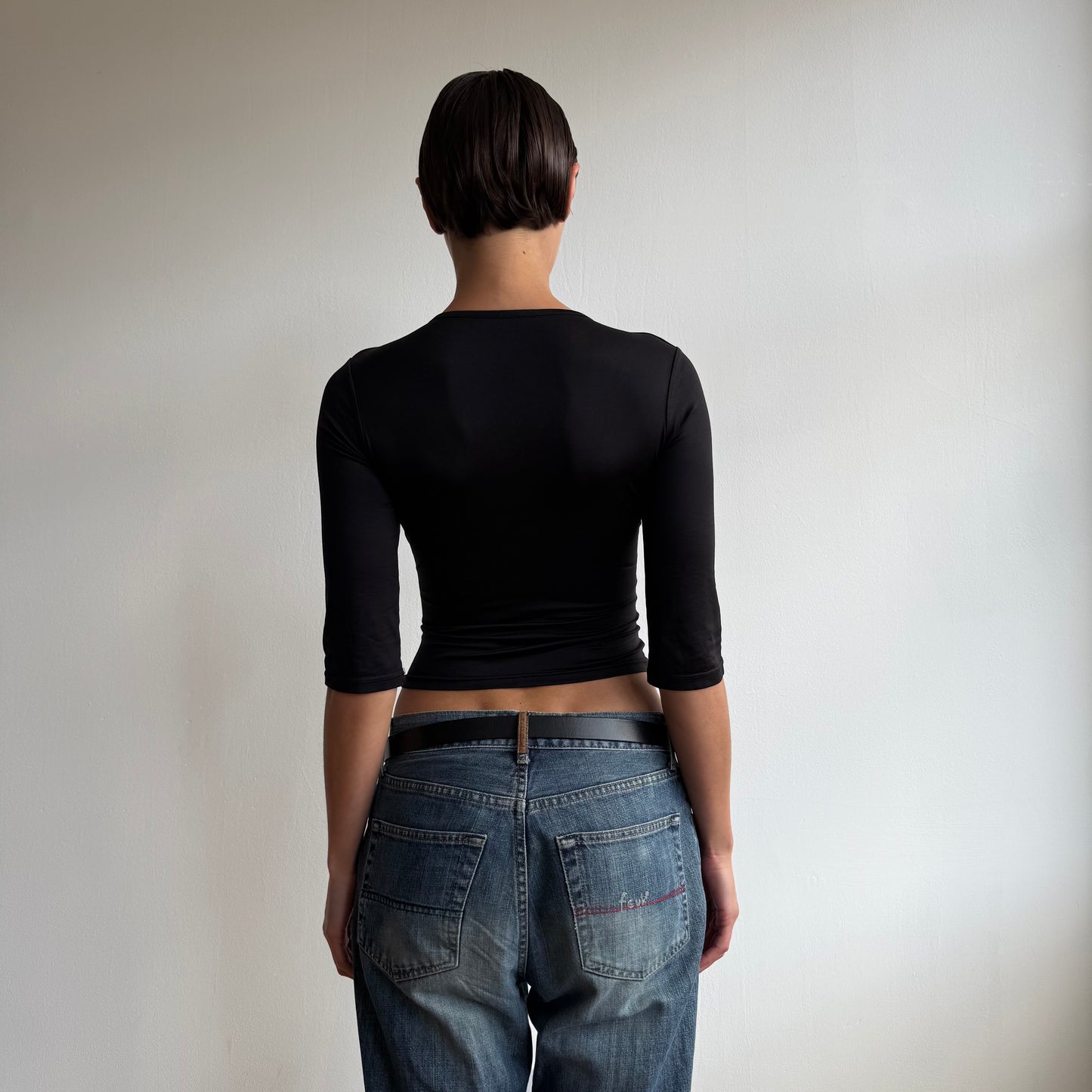 Black v neck 3/4 sleeve top - Size S