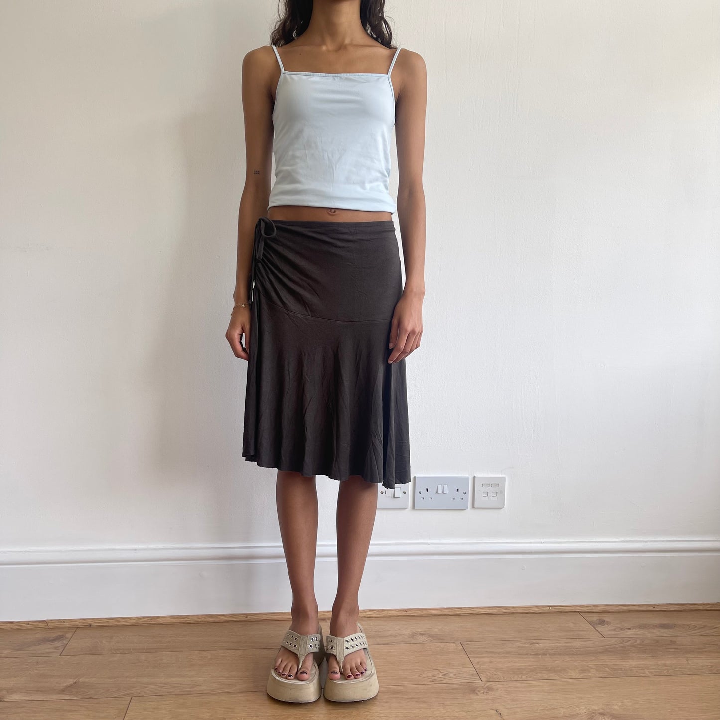 Brown ruched side midi skirt - Size M