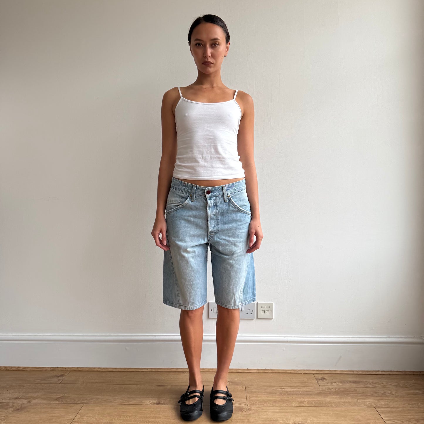 Levi’s Engineered button jorts - Size 30”