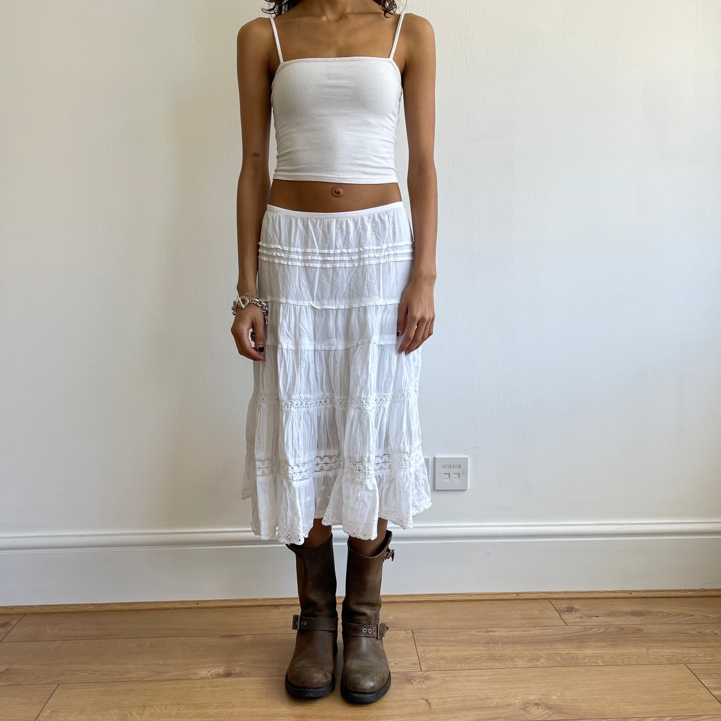 White broderie midi skirt - Size S/M