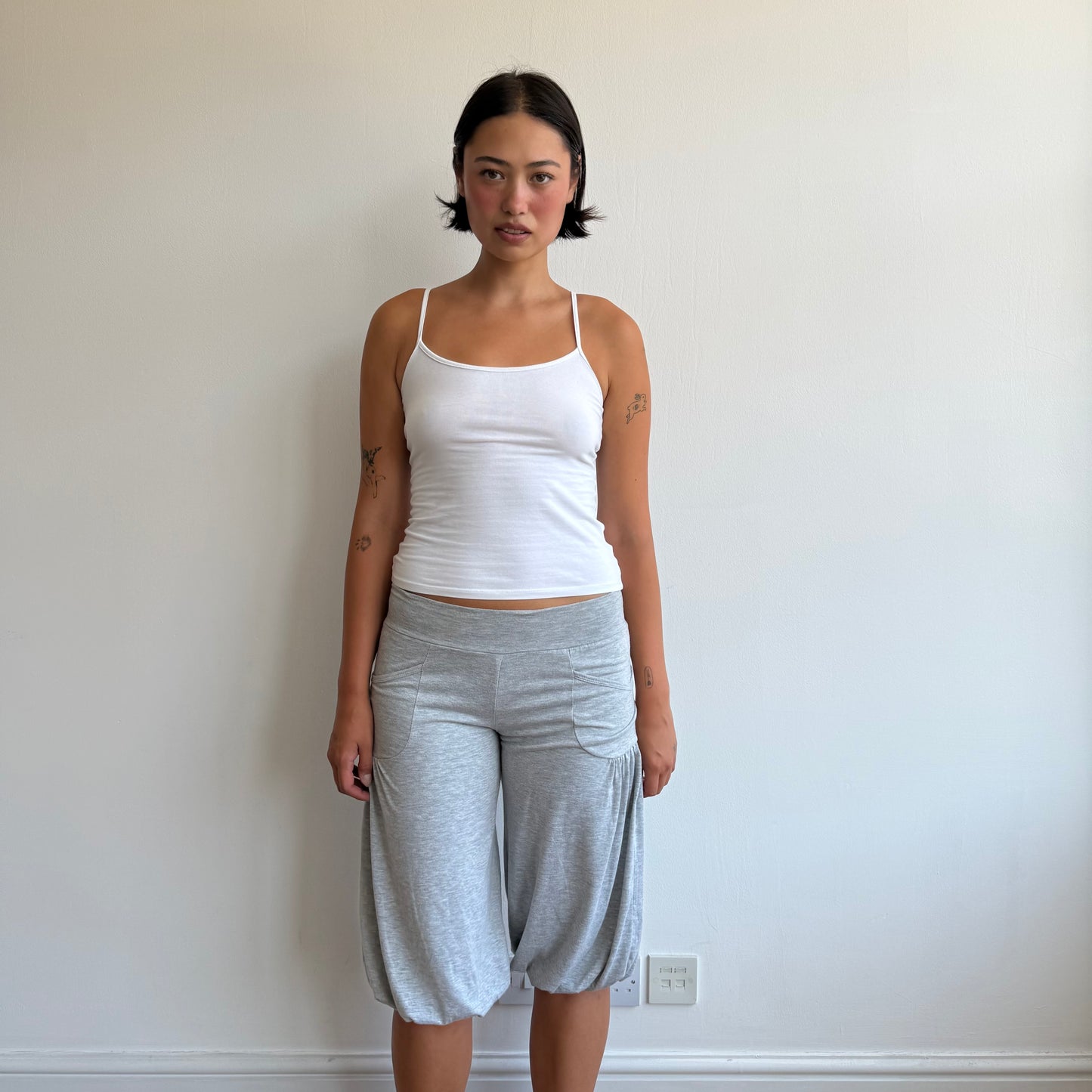 Grey bubble pocket capris - Size S