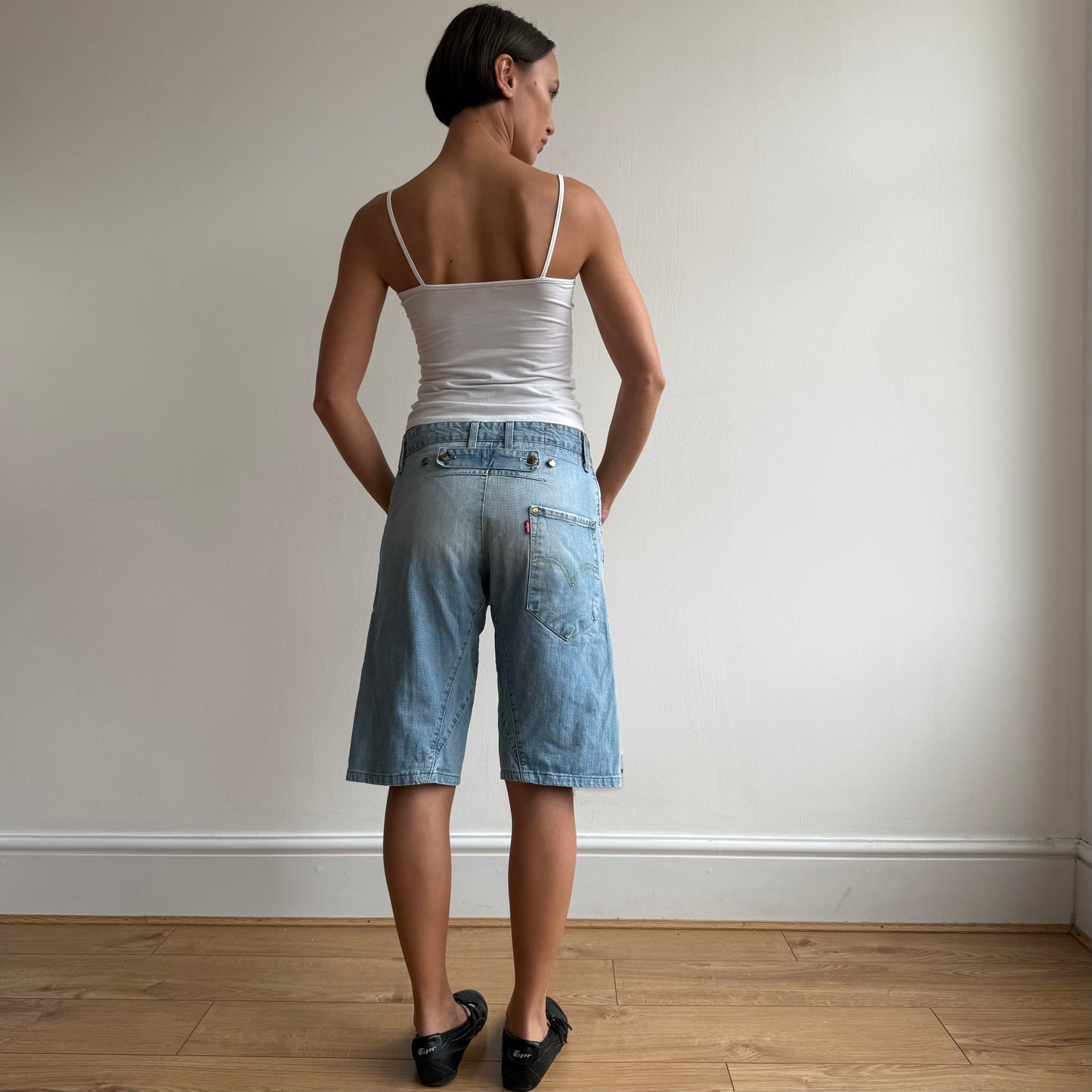 Levi’s Engineered button jorts - Size 30”