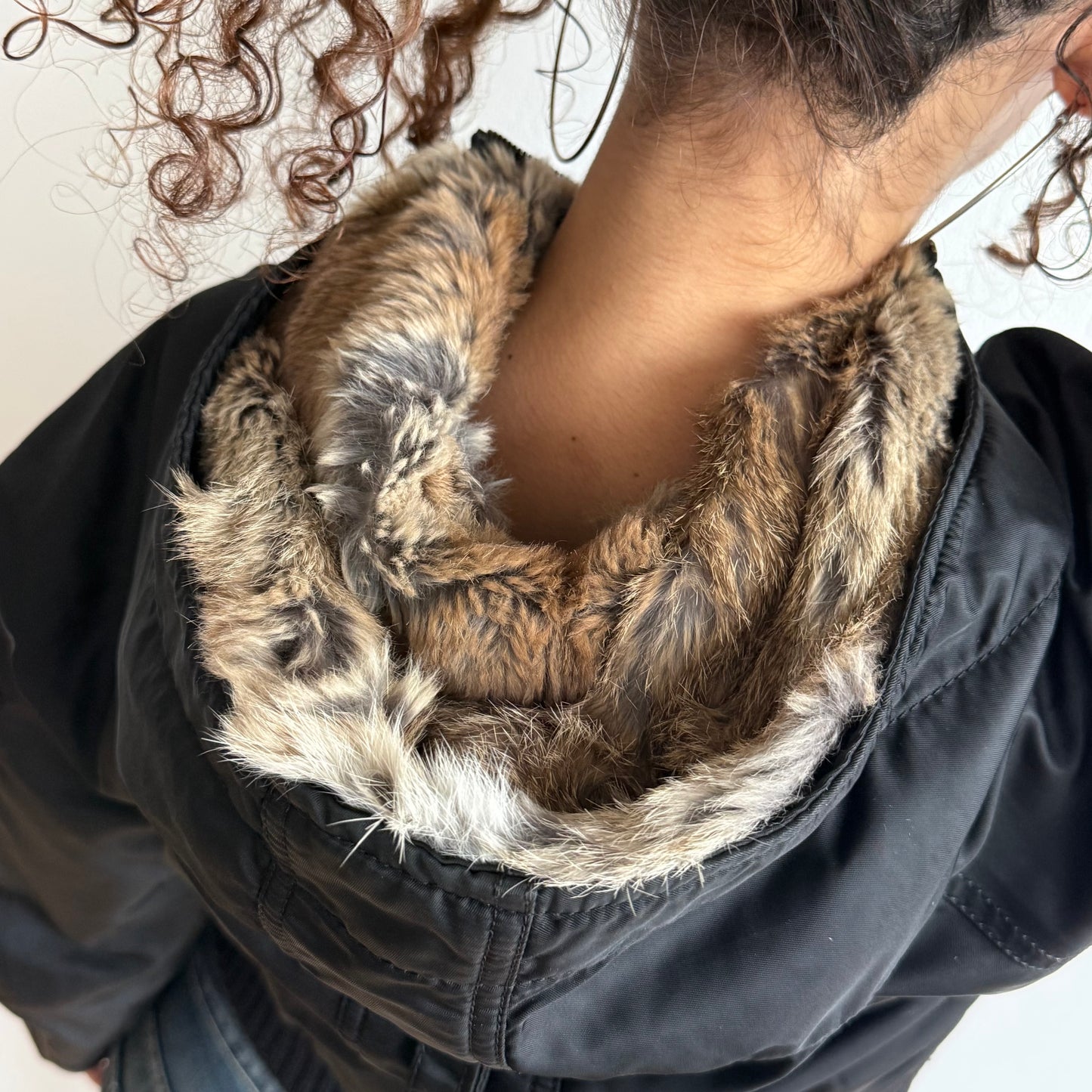 Black real fur hood bomber - Size S