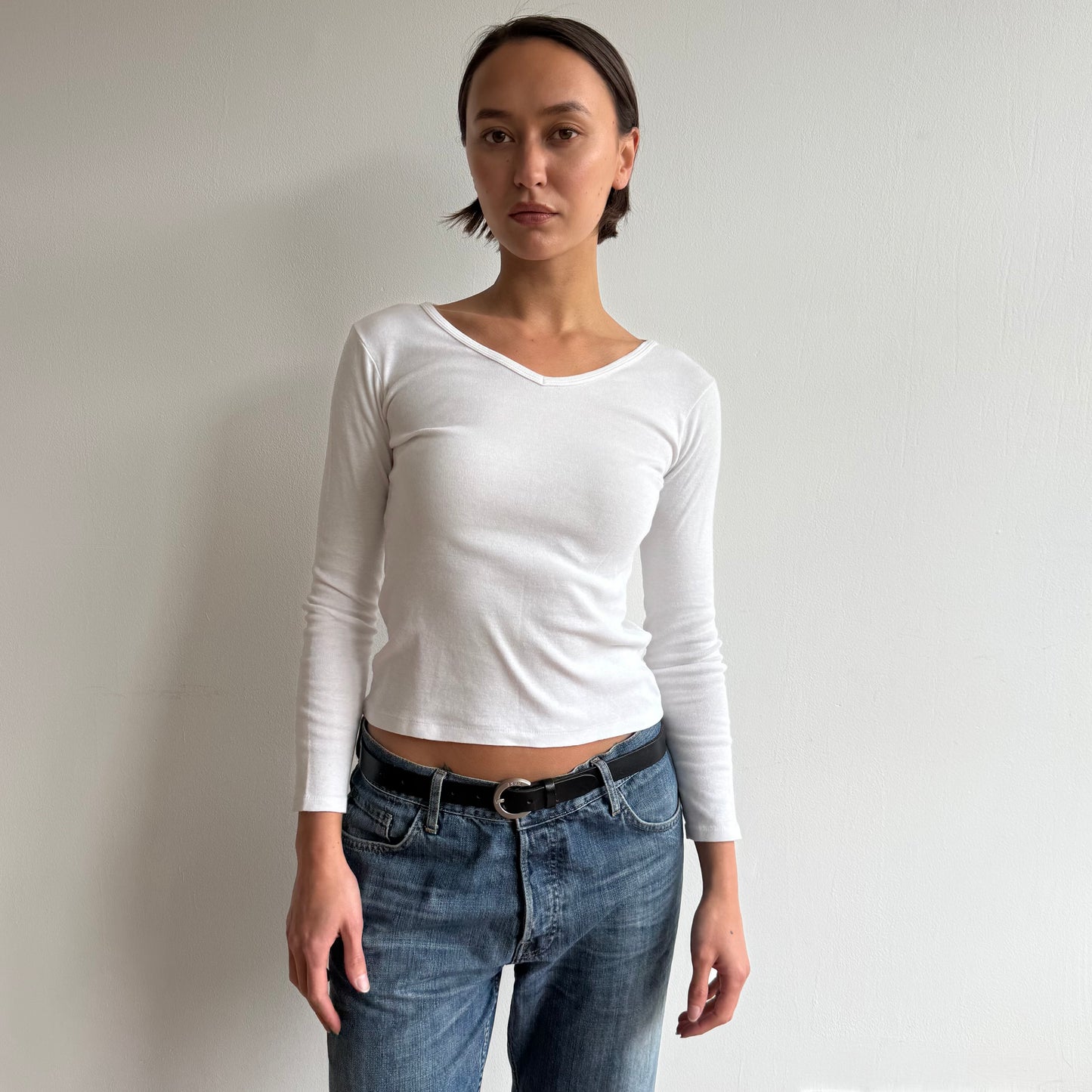 White long sleeve v-neck top - Size S