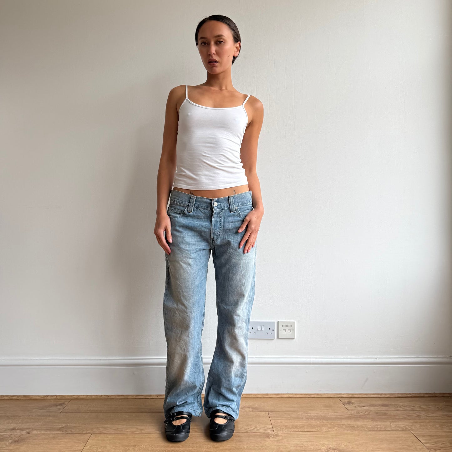 Levi’s 512 bootcut jeans - Size 32”