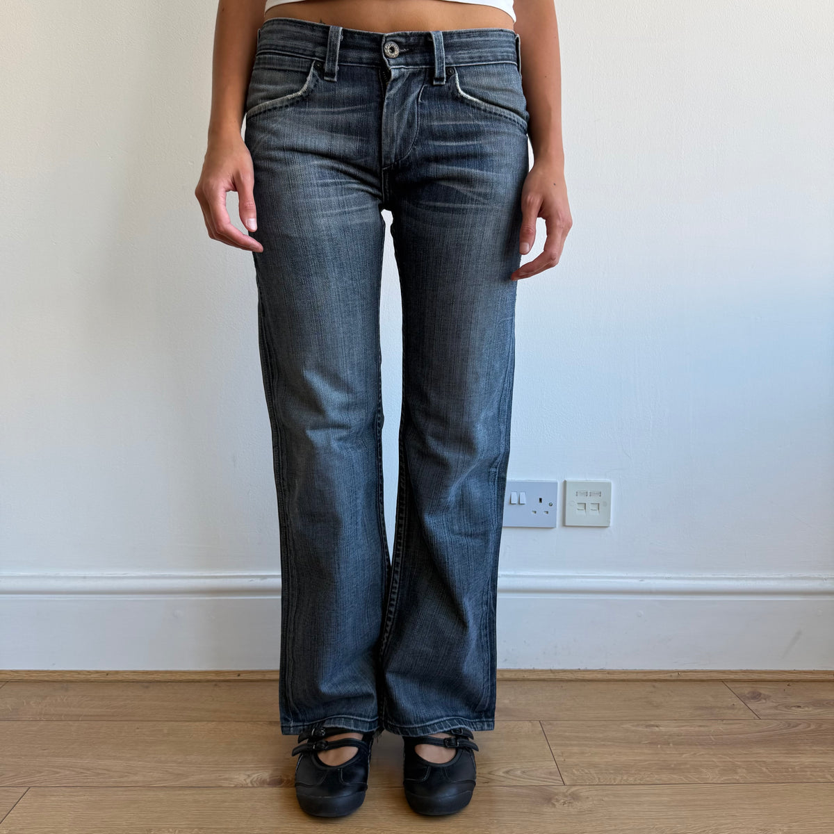 Levi’s cinch back star jeans - Size 29x32