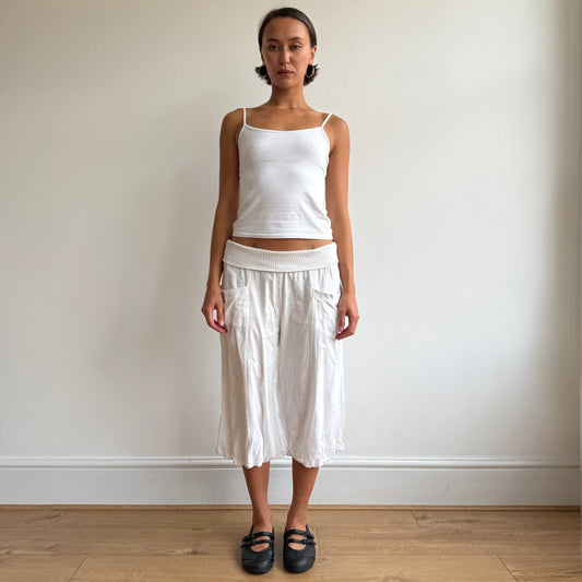 White balloon pocket capris - Size M