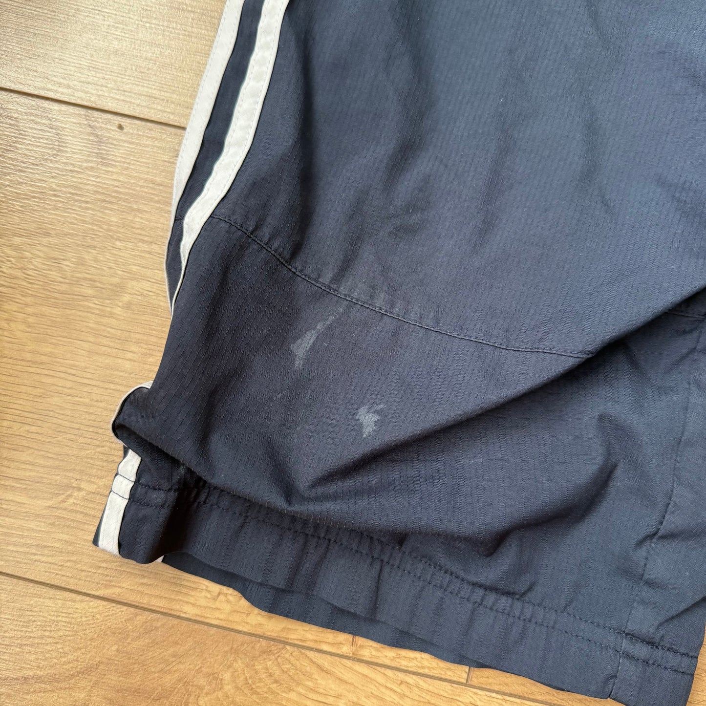 Navy Adidas capris - Size M (2)