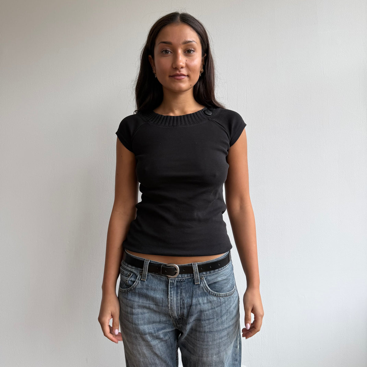 Black short sleeve button top - Size S