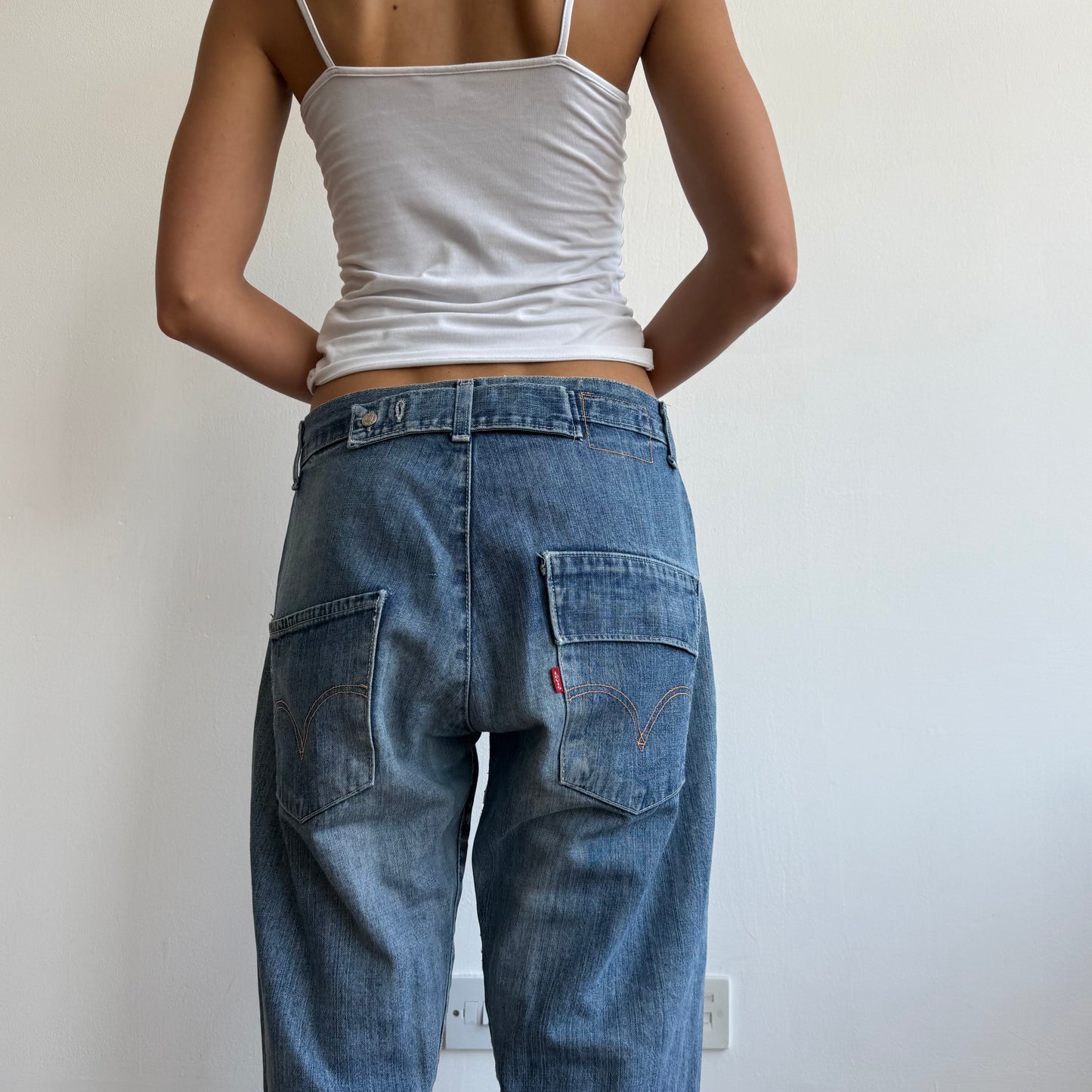 Levi’s Engineered button back jeans - Size 32x32