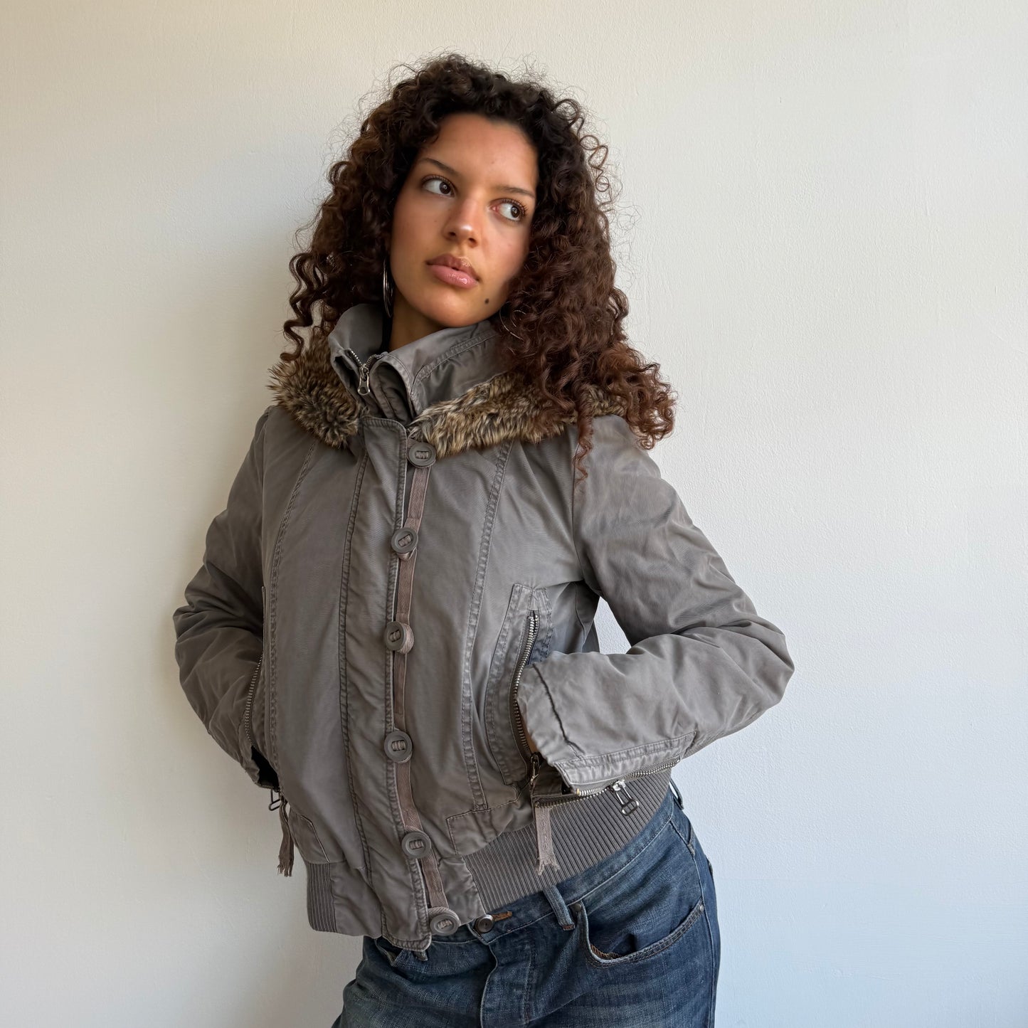 Grey fur hood cargo bomber jacket - Size S/M