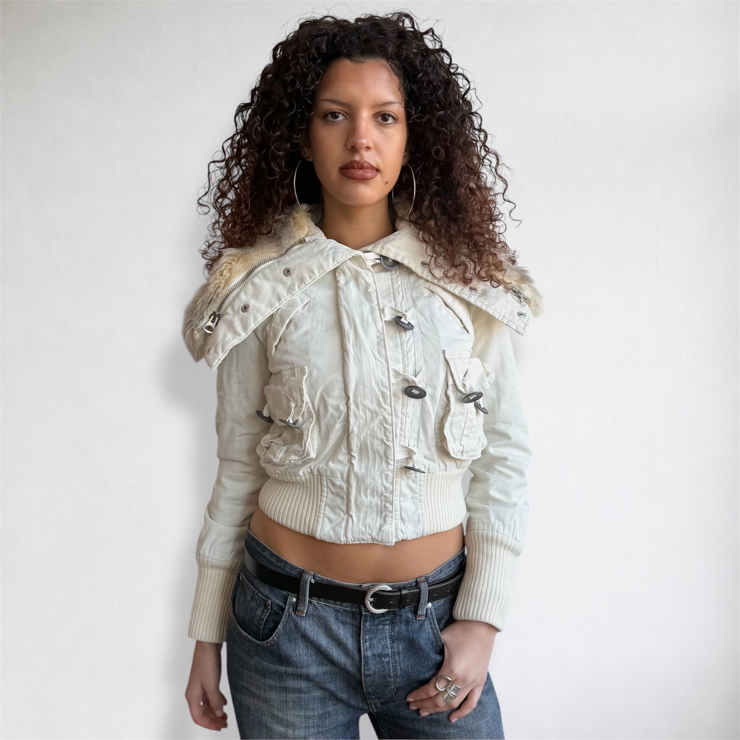 White fur collar bomber - Size S