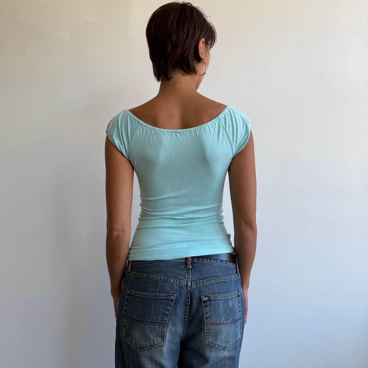 Turquoise buckle t-shirt - Size S