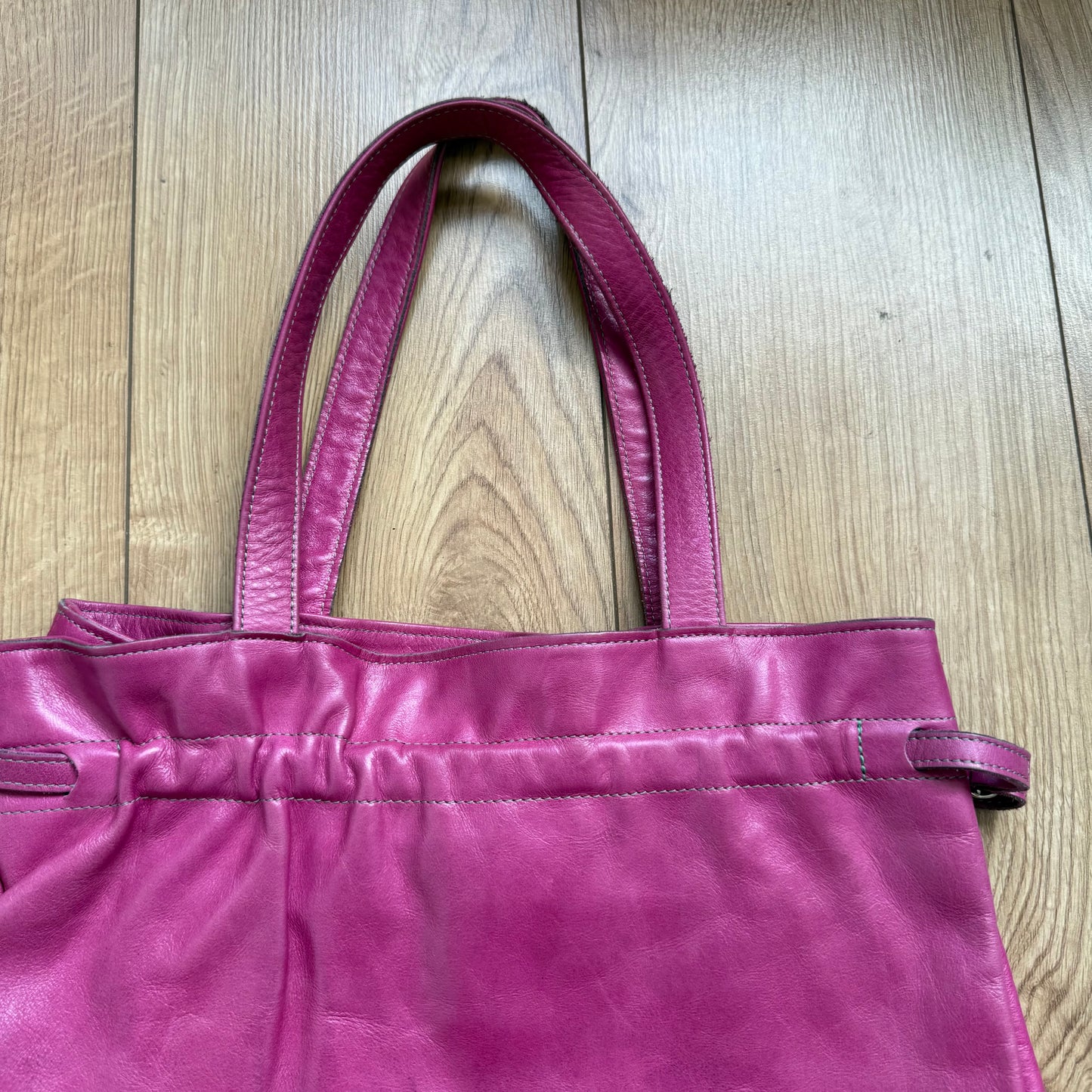Hot pink leather handbag - One Size