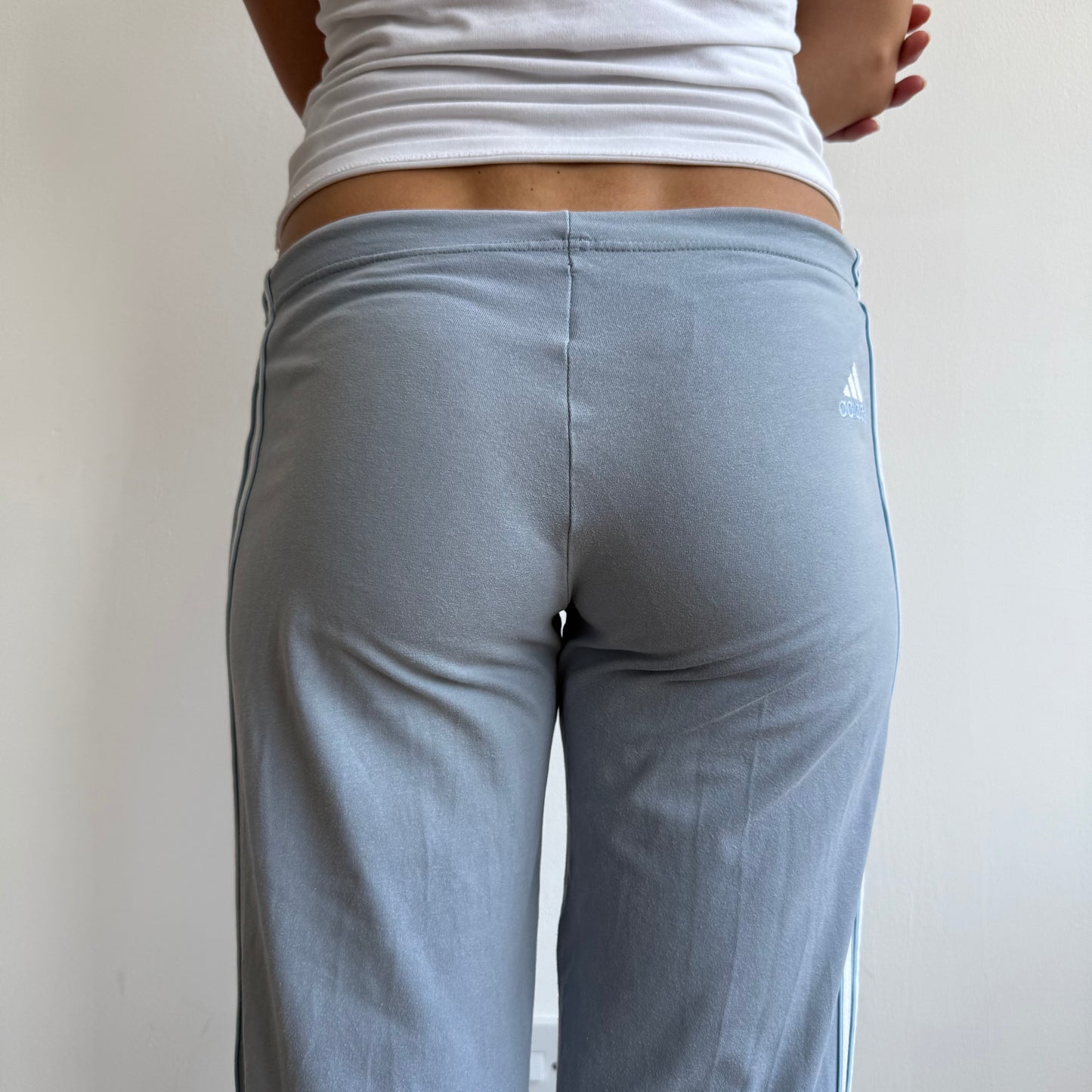 Blue/grey Adidas flared yoga pants - Size S